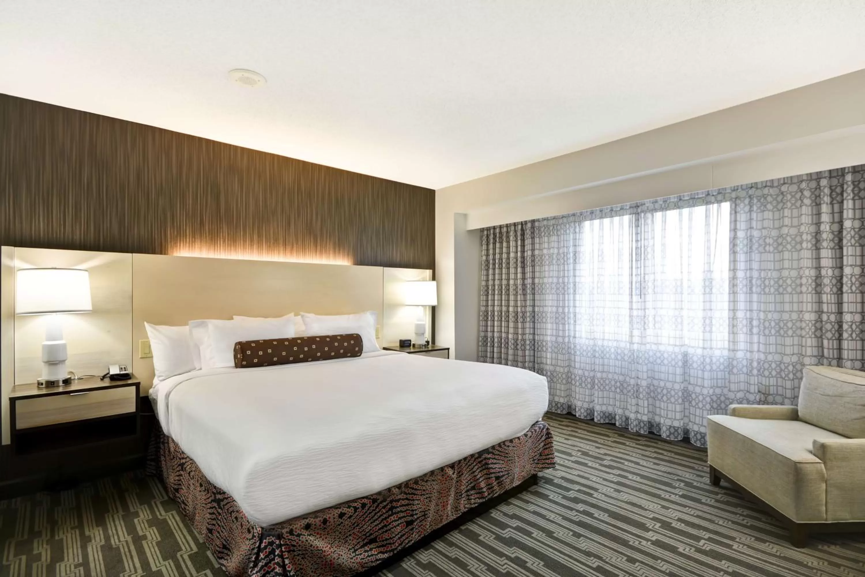 Two-Bedroom Presidential Suite in Embassy Suites Charlotte
