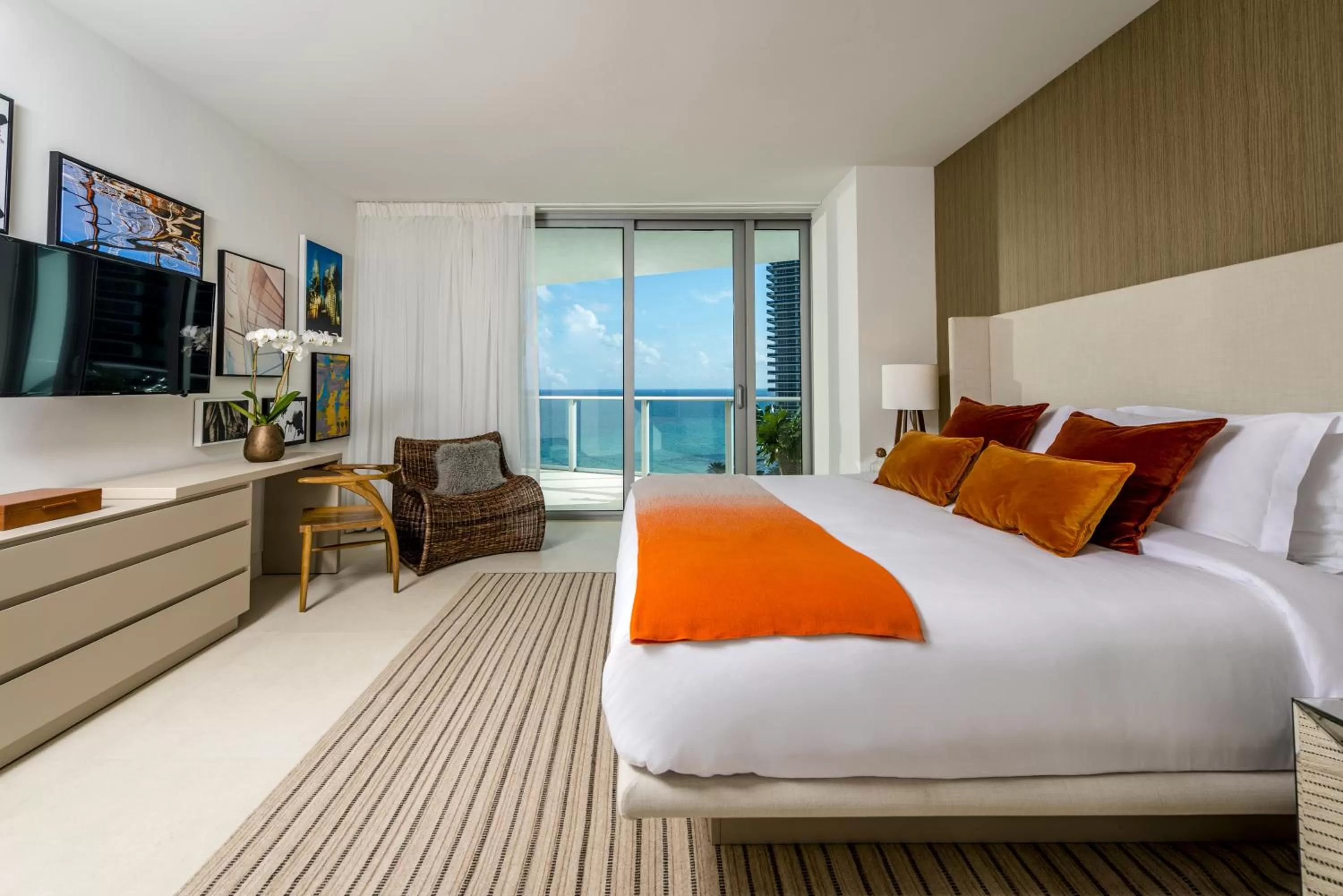 2 Bedroom Suite Oceanview King/Queen in Hyde Resort & Residences