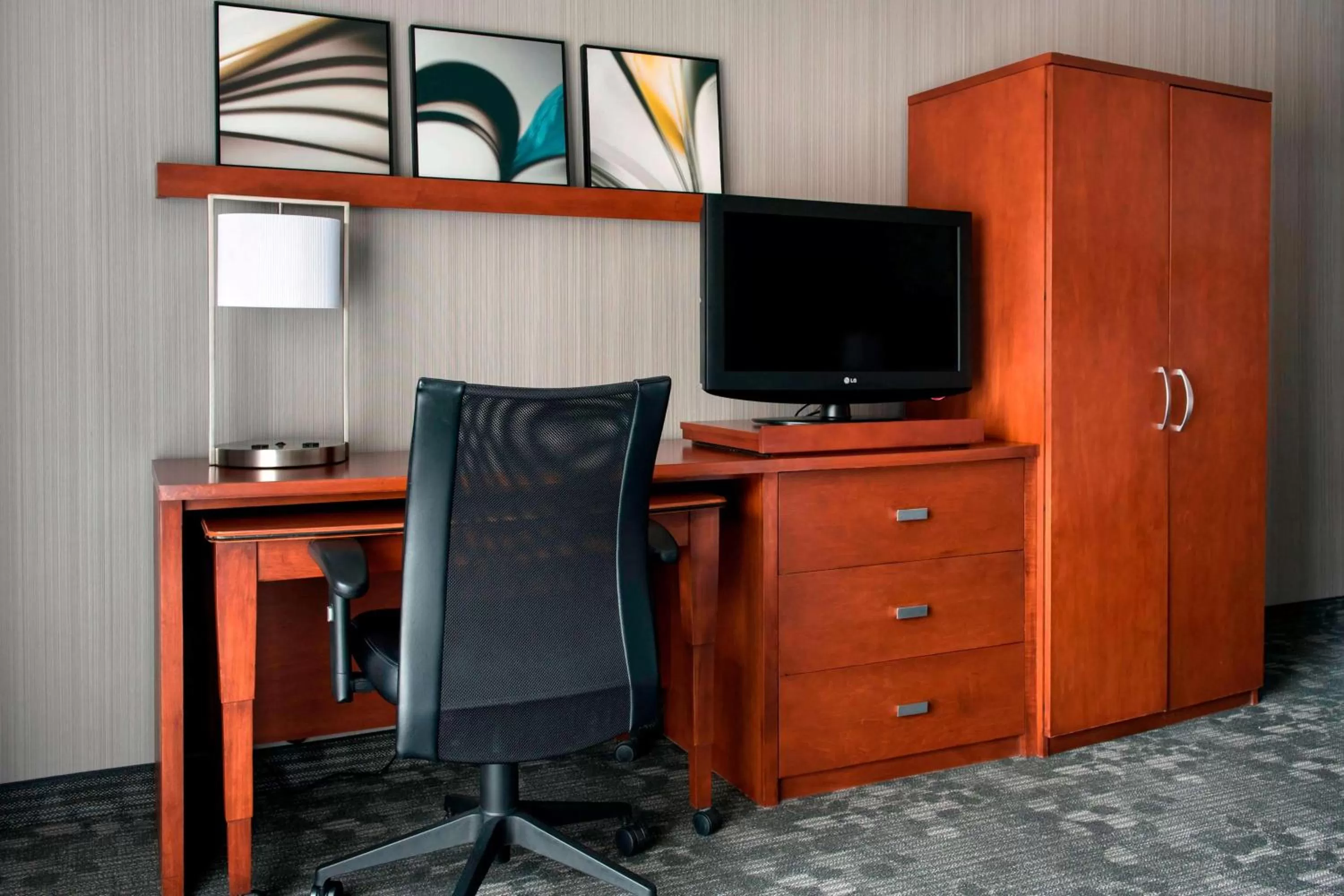 Guestroom Two Queens in Sonesta Select Whippany Hanover