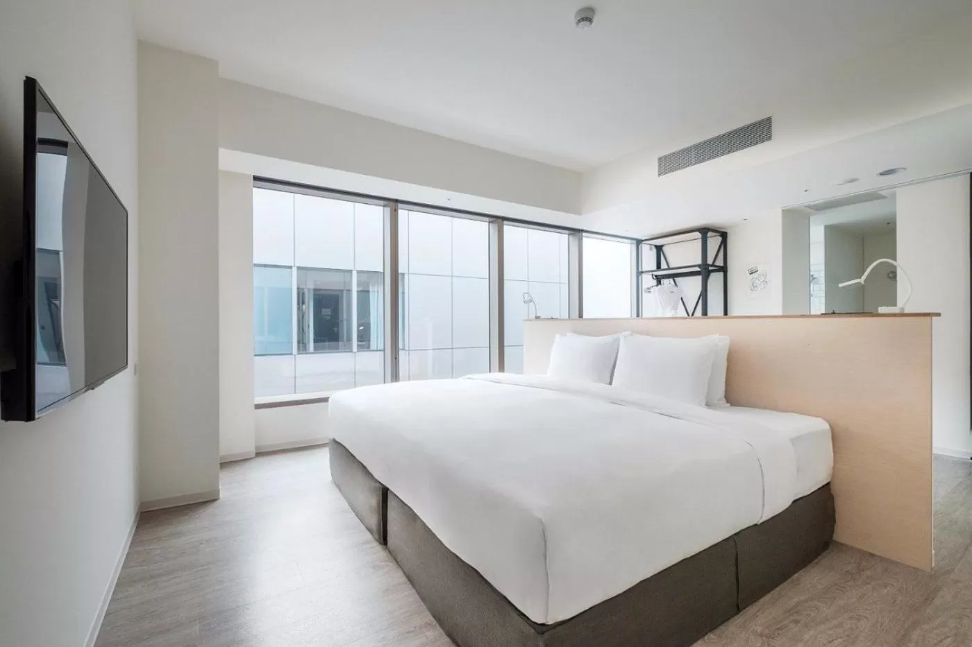Large King Room in amba Taipei Songshan