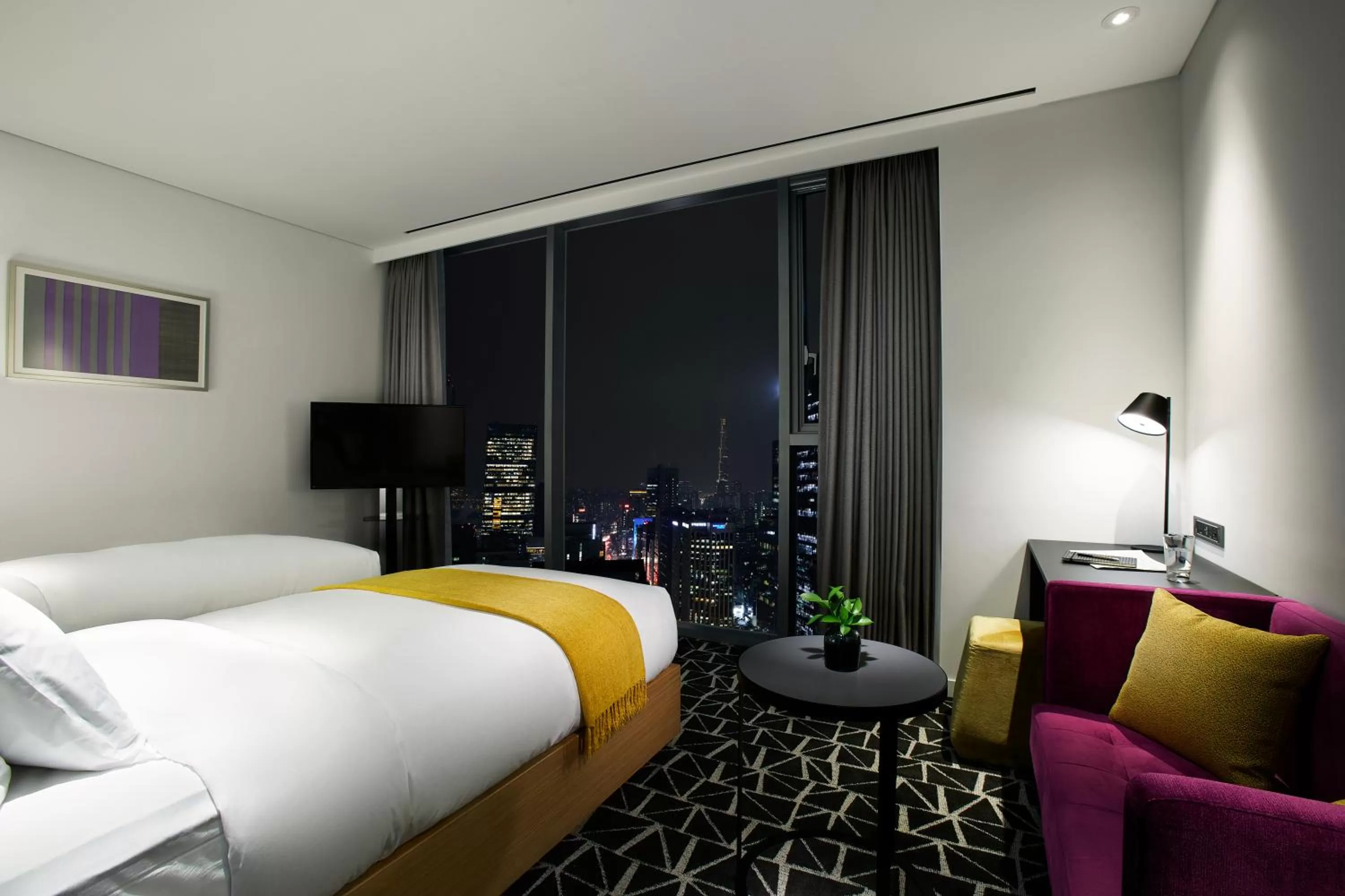 Superior Twin Room in L7 GANGNAM by LOTTE HOTELS