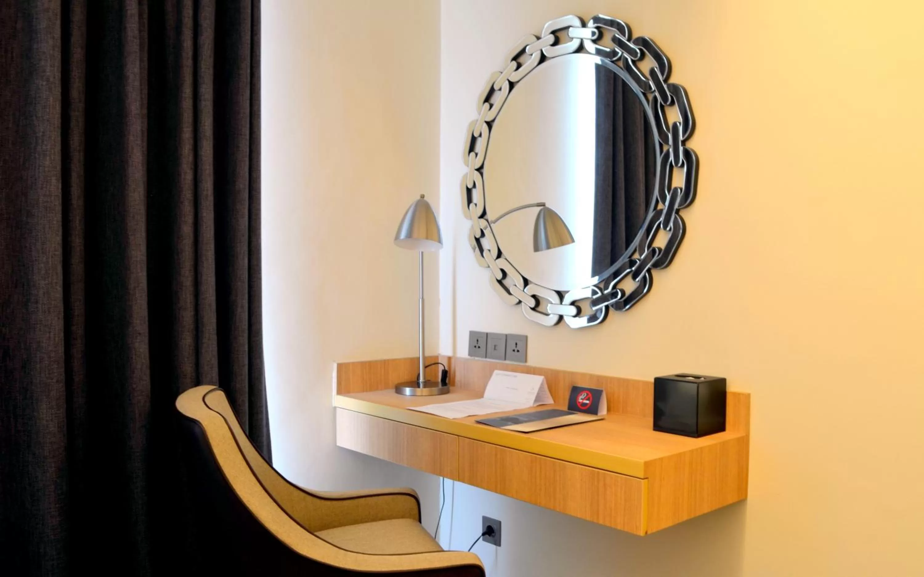 Deluxe Double Room in Louis Kienne Hotel Simpang Lima