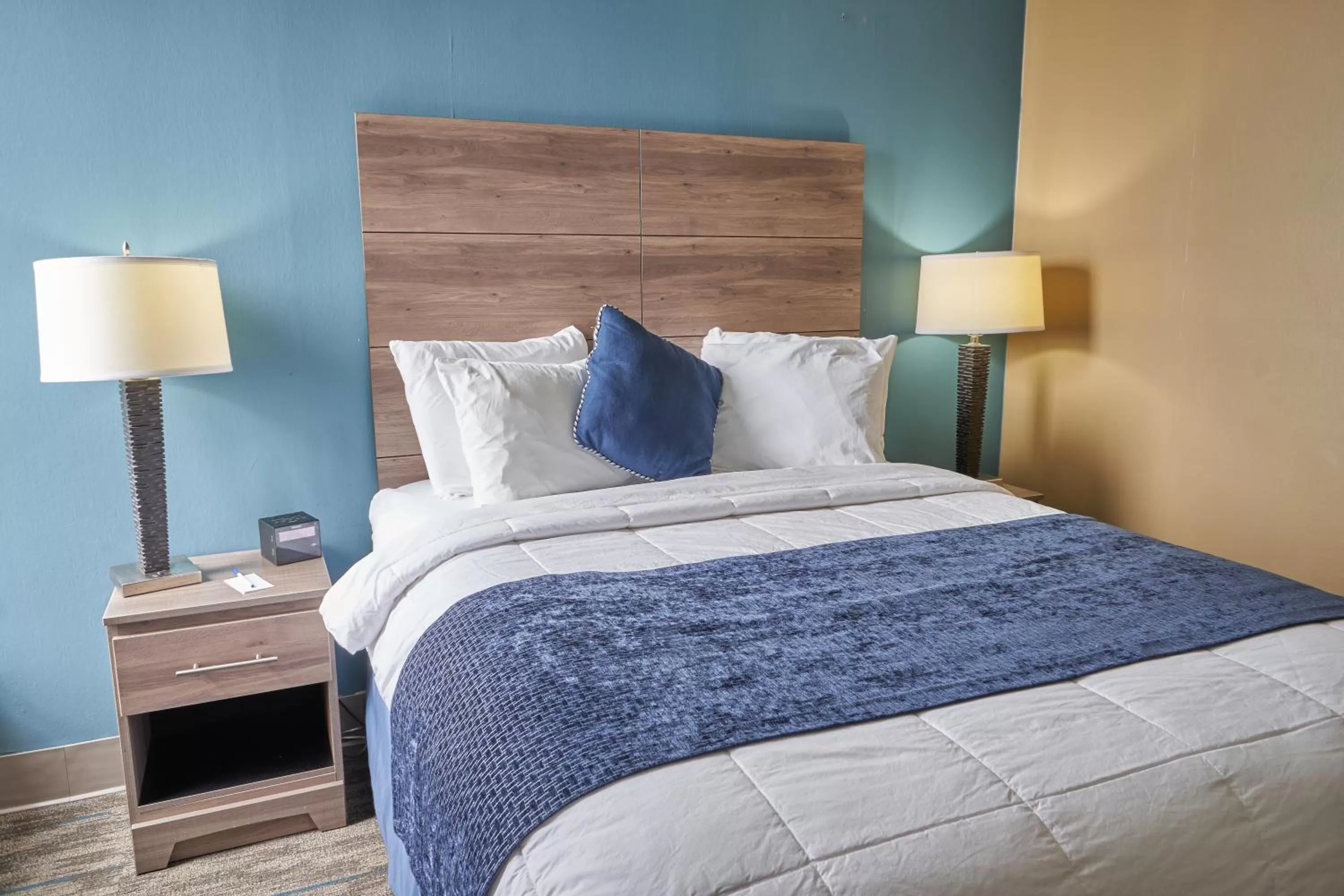 Standard Queen Room in Seaport Resort and Marina