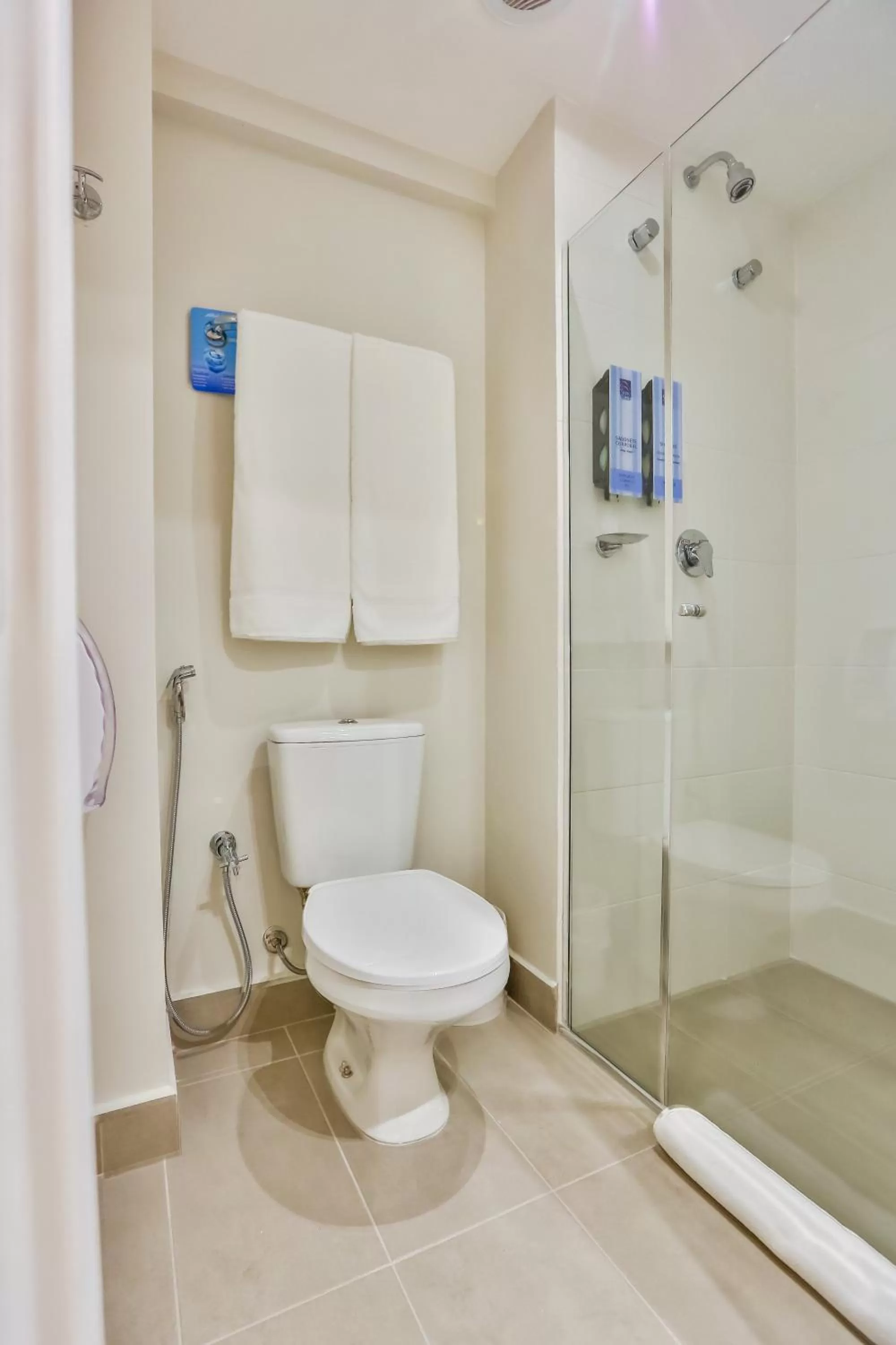 Standard Twin Room in Sleep Inn Aeroporto de Guarulhos - São Paulo