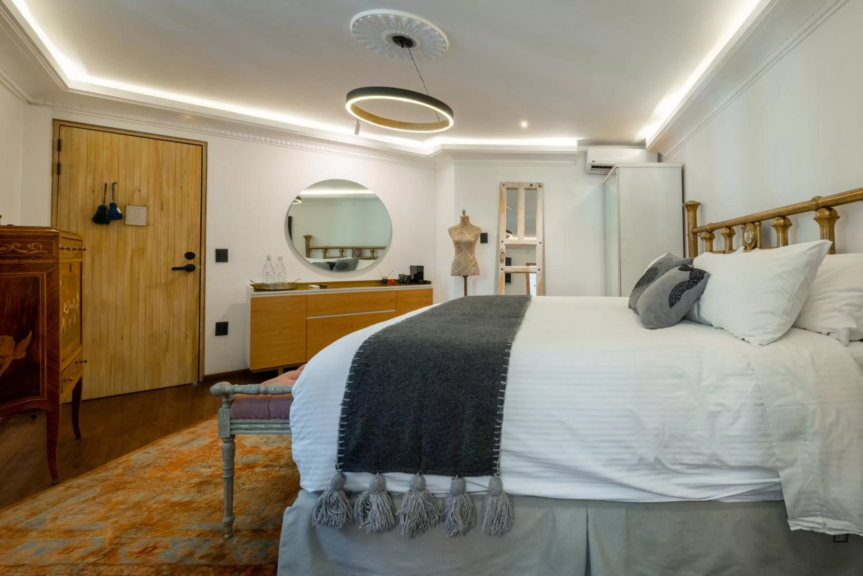 Superior Suite in Orchid House Mexico City