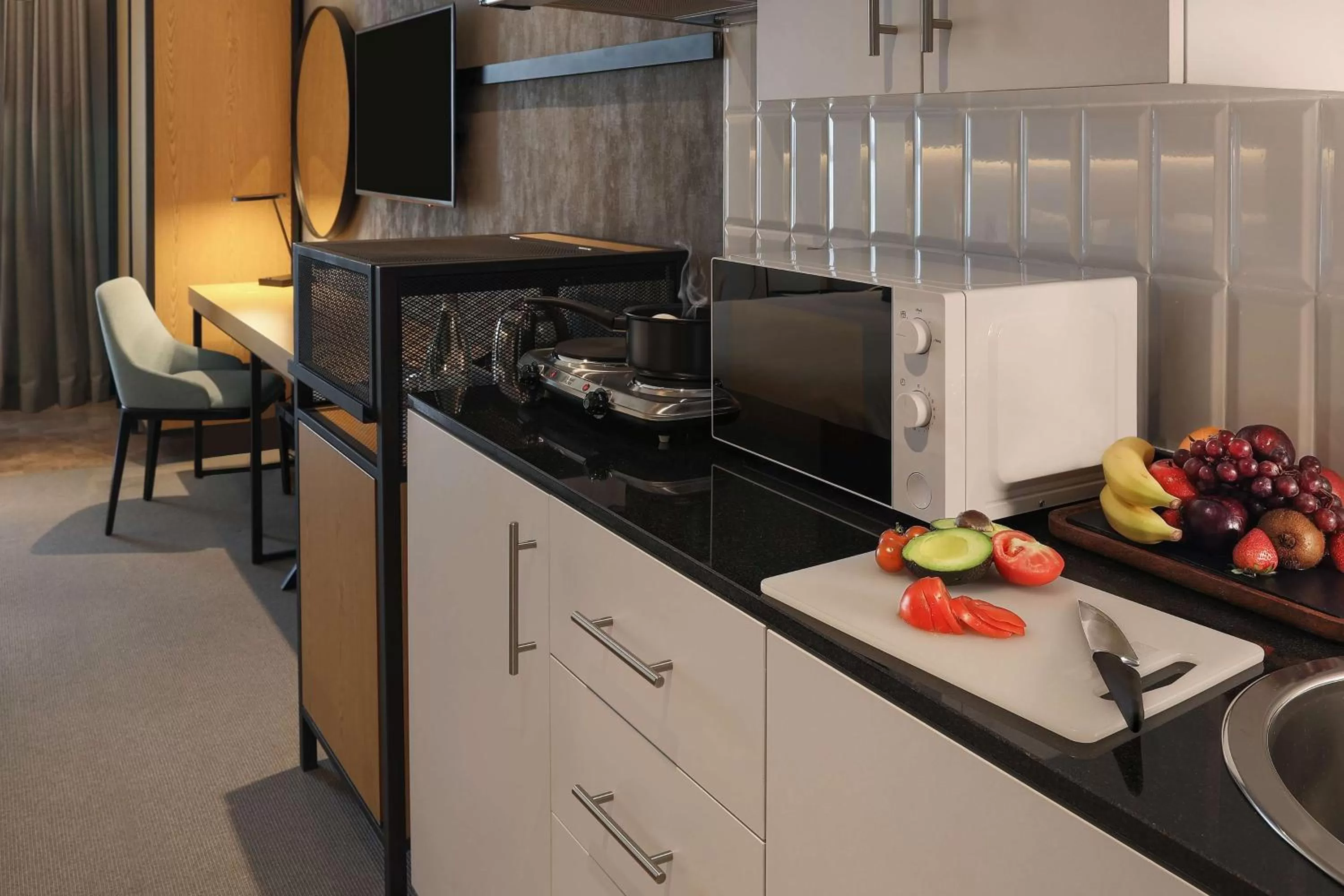 Clarity Studio in JA The Manor Hotel, Dubai