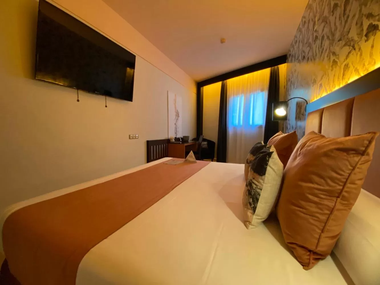 Double Room in ON ALETA ROOM designed for adults