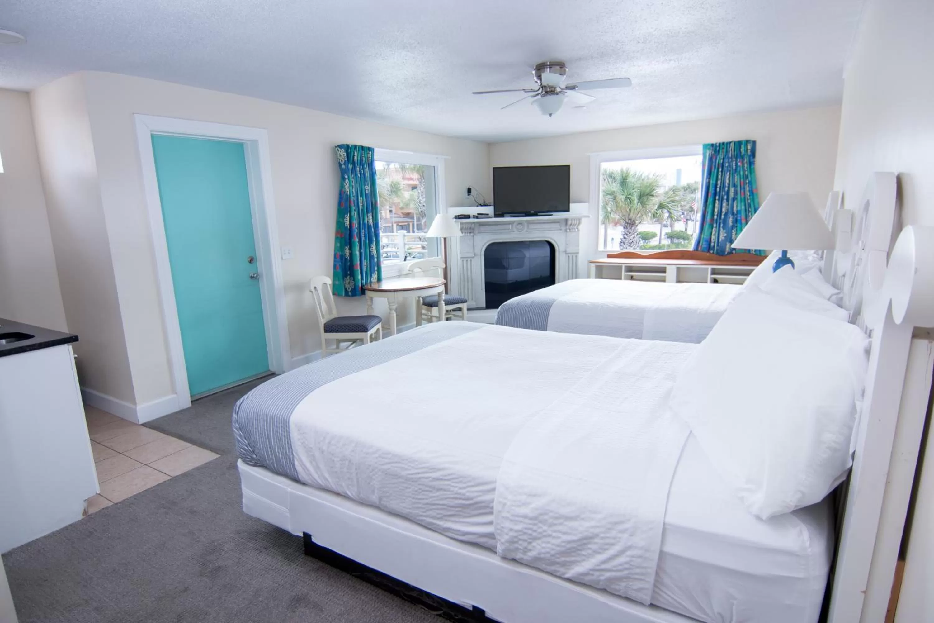 Two Queen Beds with Spa Tub in Magic Beach Motel - Vilano Beach, Saint Augustine