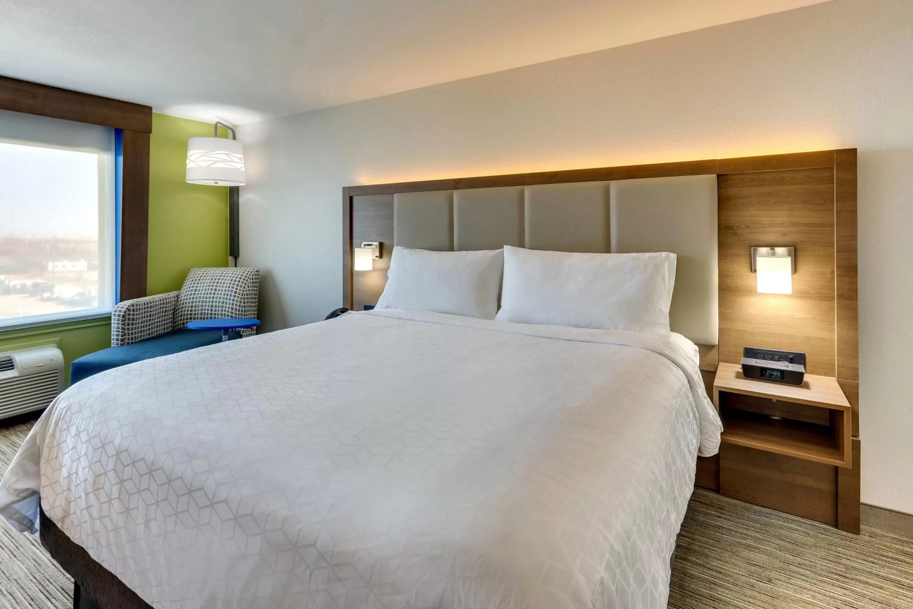 King Room - Disability Access/Non-Smoking in Holiday Inn Express Lake Worth NW Loop 820, an IHG Hotel