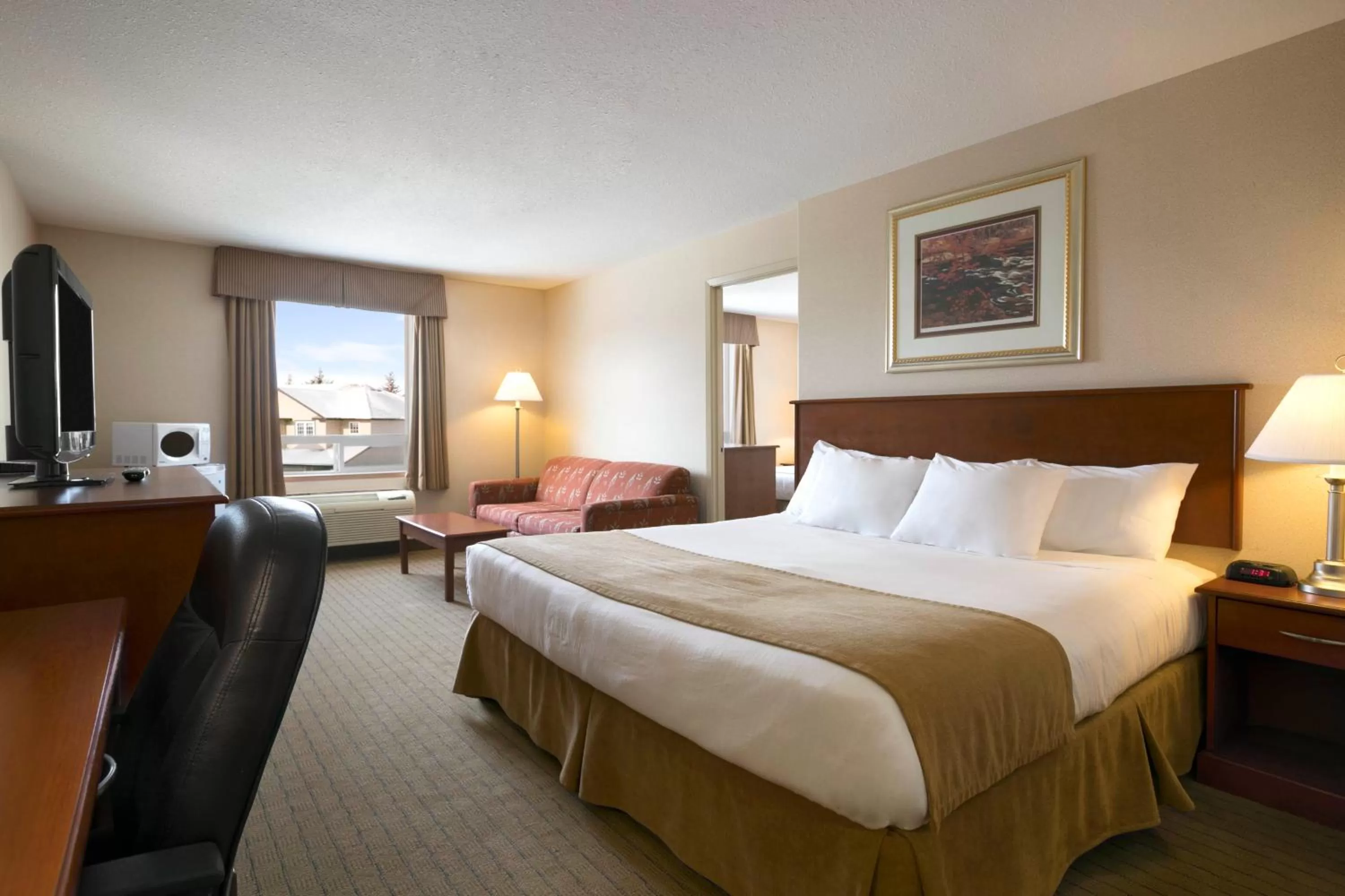 One-Bedroom Board Room Suite - Non-Smoking in Days Inn by Wyndham Moose Jaw