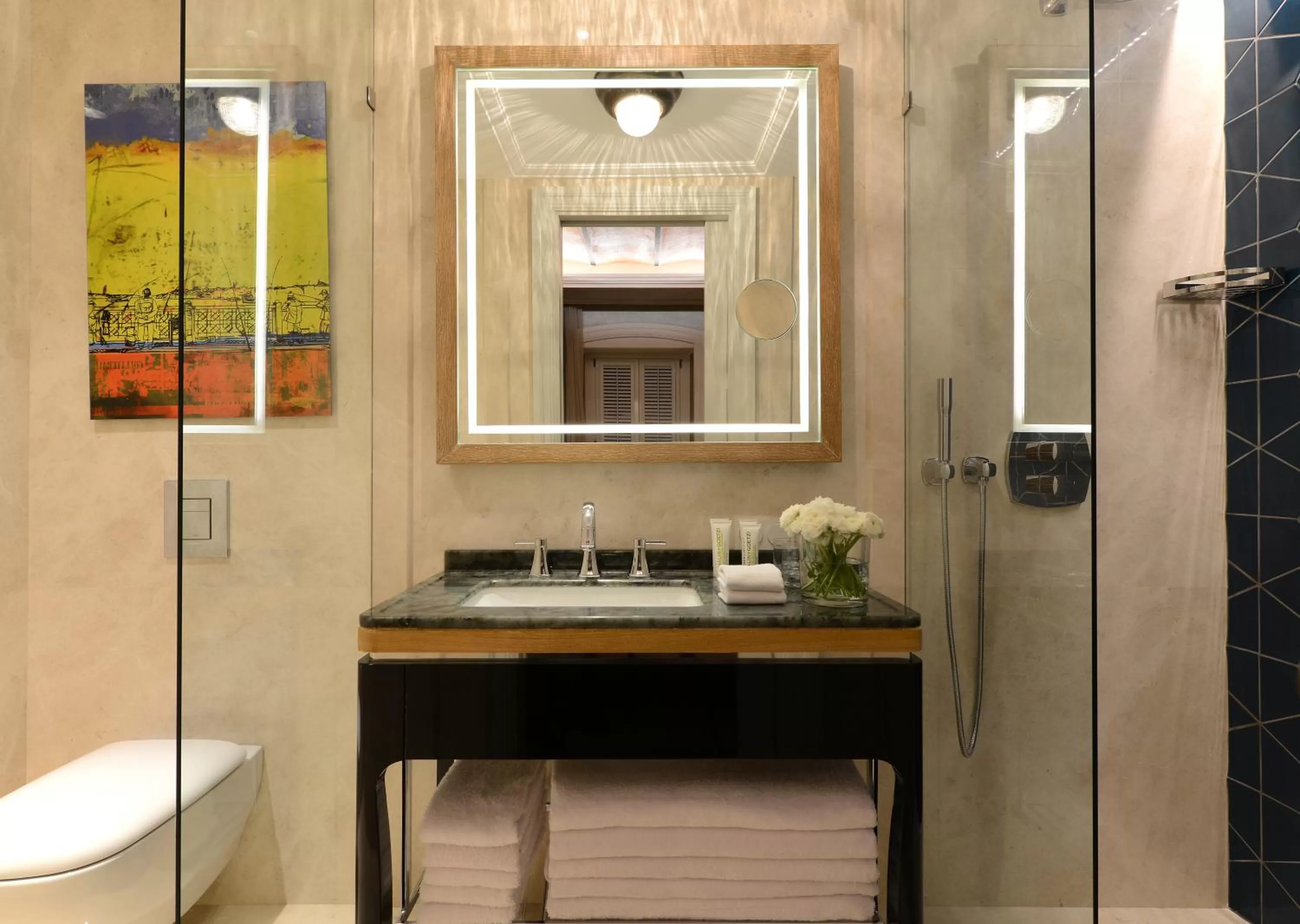 Corner Suite in 10 Karakoy