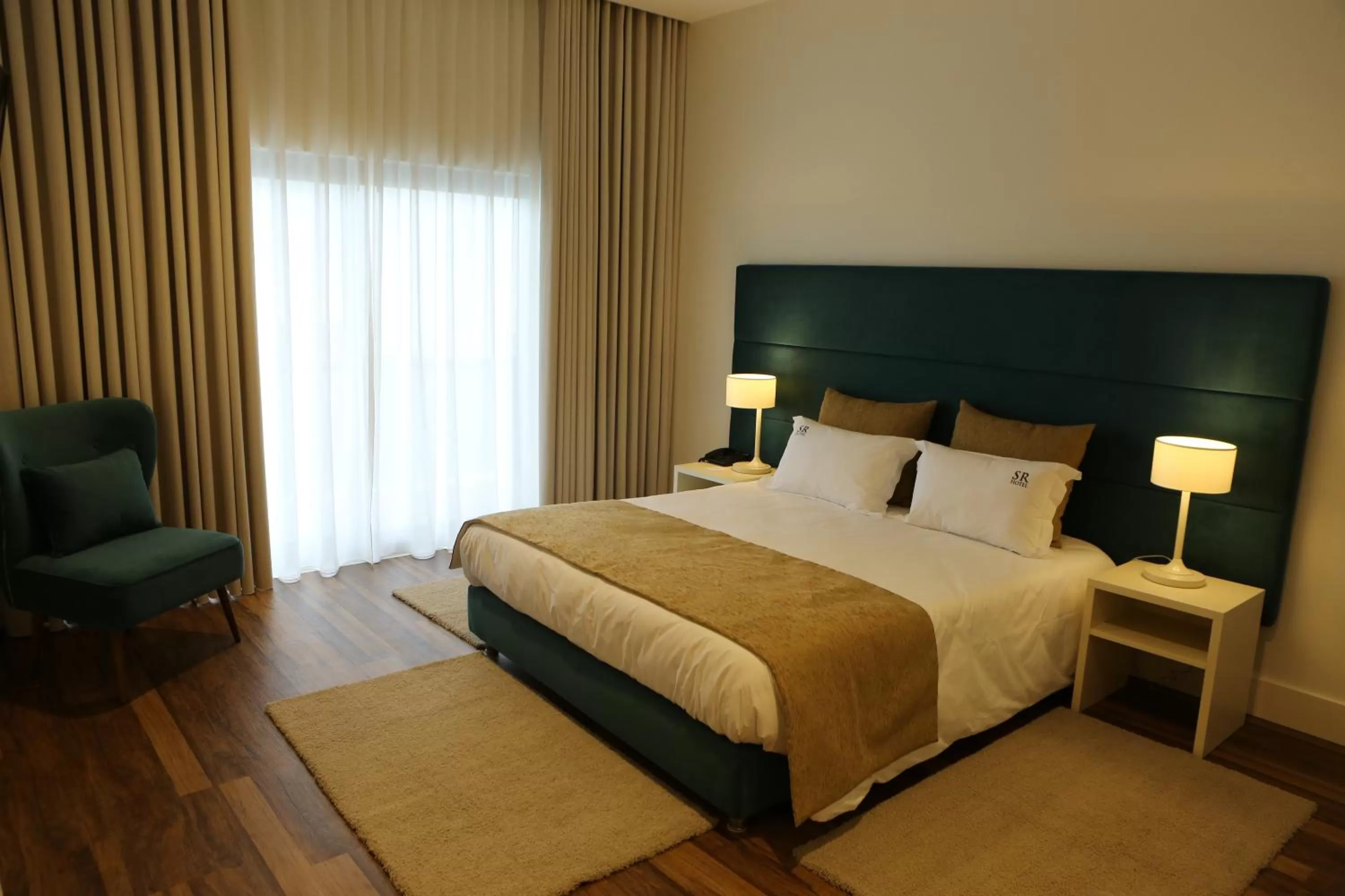 Deluxe Double Room with Balcony in Hotel Solar do Rebolo