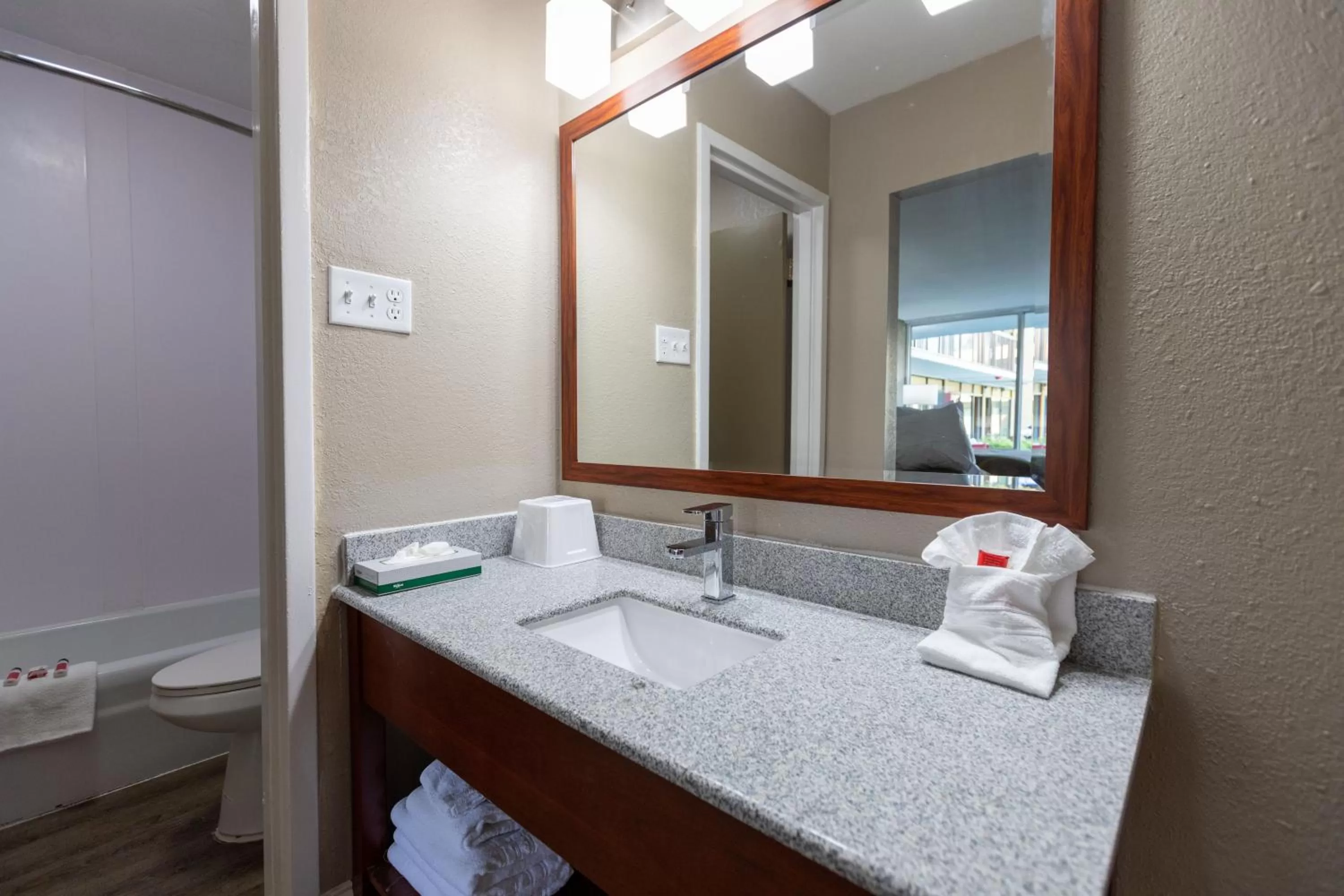 King Room - Mobility Access/Non-Smoking in Super 8 by Wyndham Goldsboro