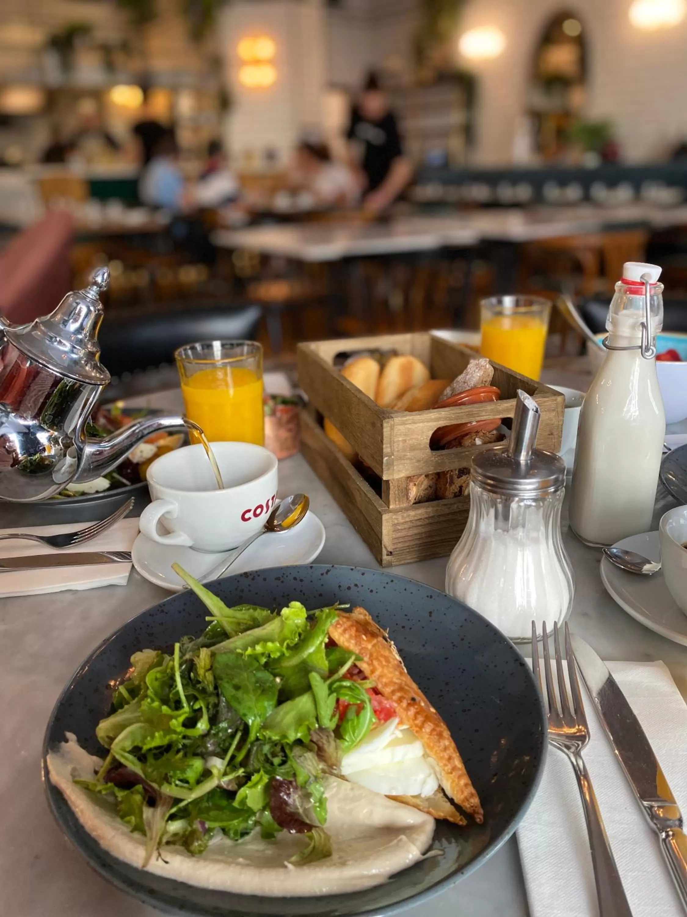 Breakfast in Craves
