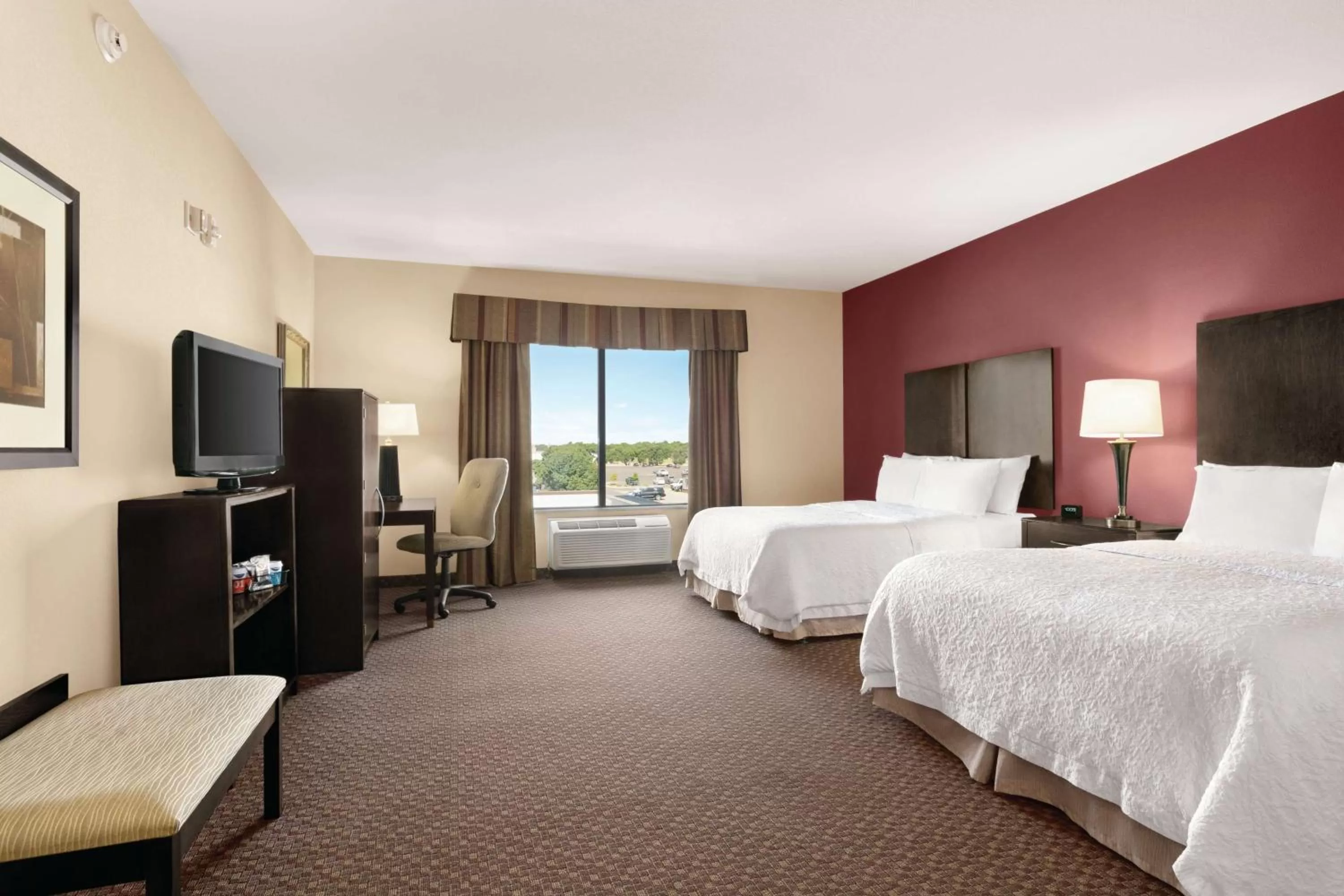 Double Room with Two Queen Beds and Bath Tub - Mobility and Hearing Access/Non-Smoking in Hampton Inn & Suites Enid