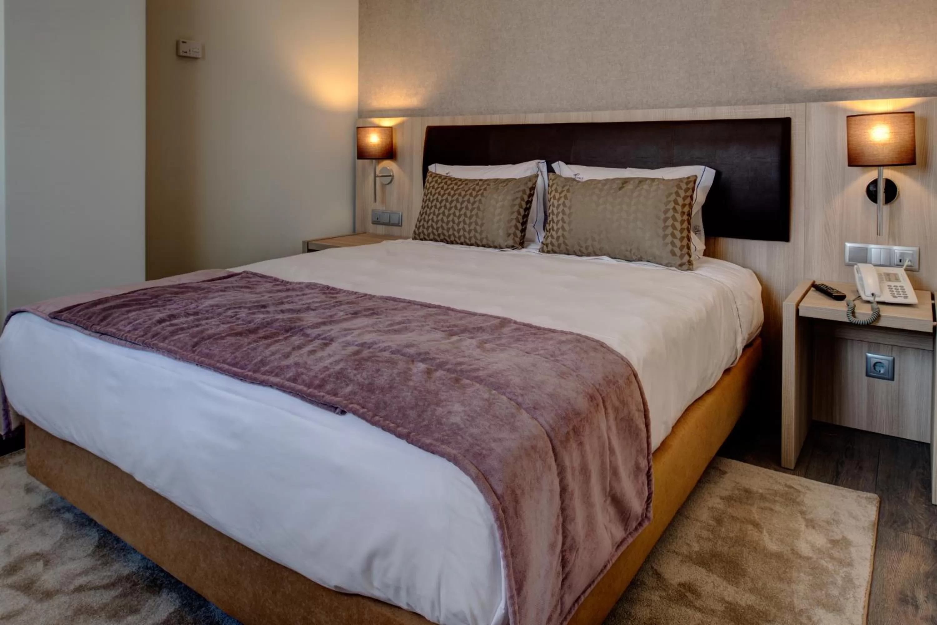 Executive Single Room in VIP Inn Berna Hotel