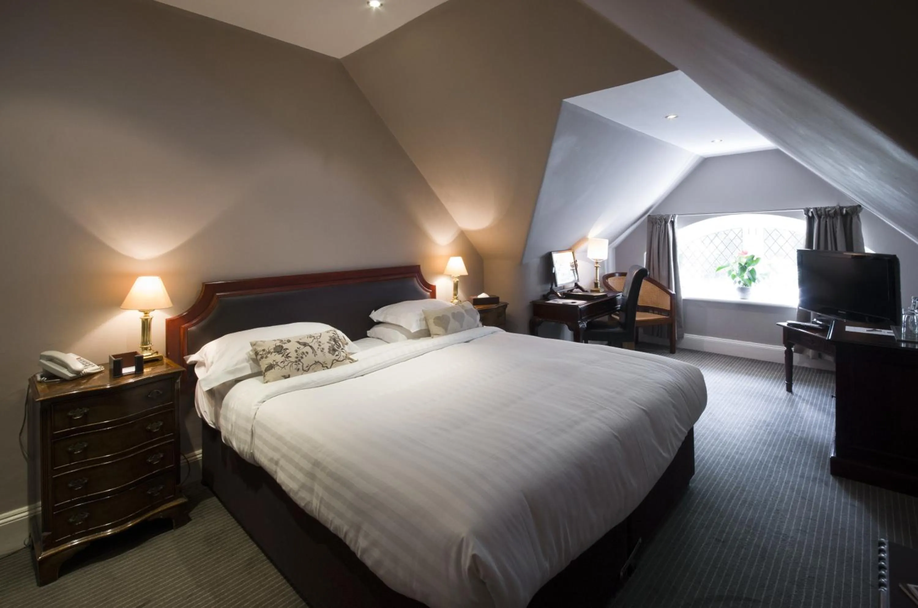 Classic Double or Twin Room in Chateau La Chaire