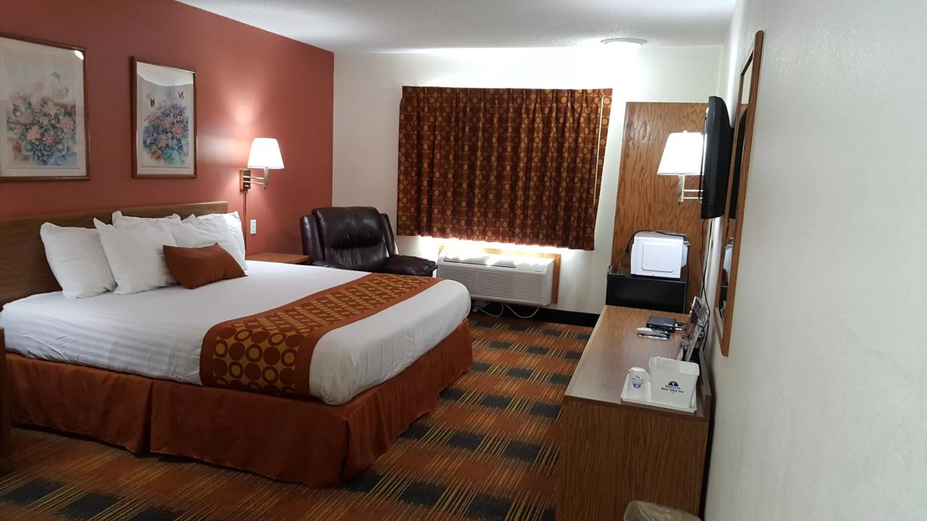 King Room in Americas Best Value Inn and Suites - Nevada