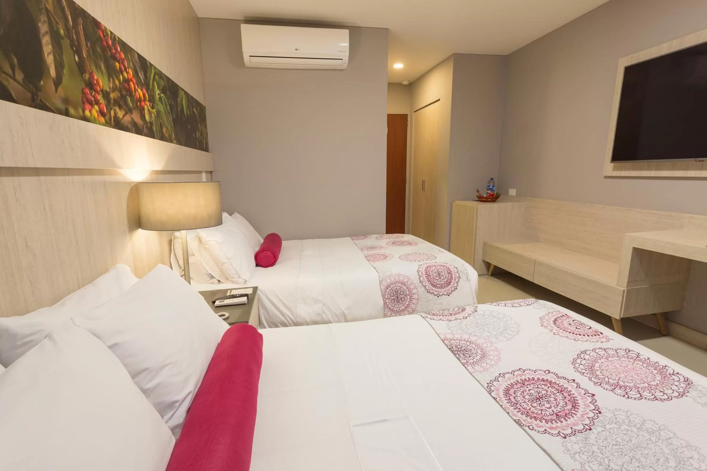 Twin Room in Hotel Soratama
