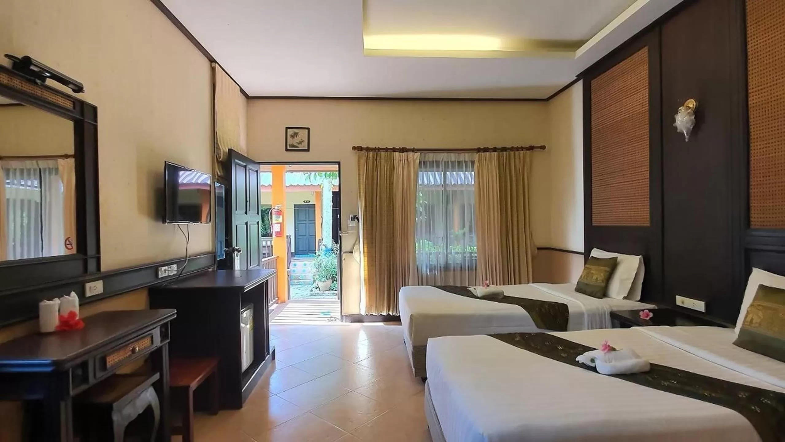Double Room with Garden View in Penny's Resort