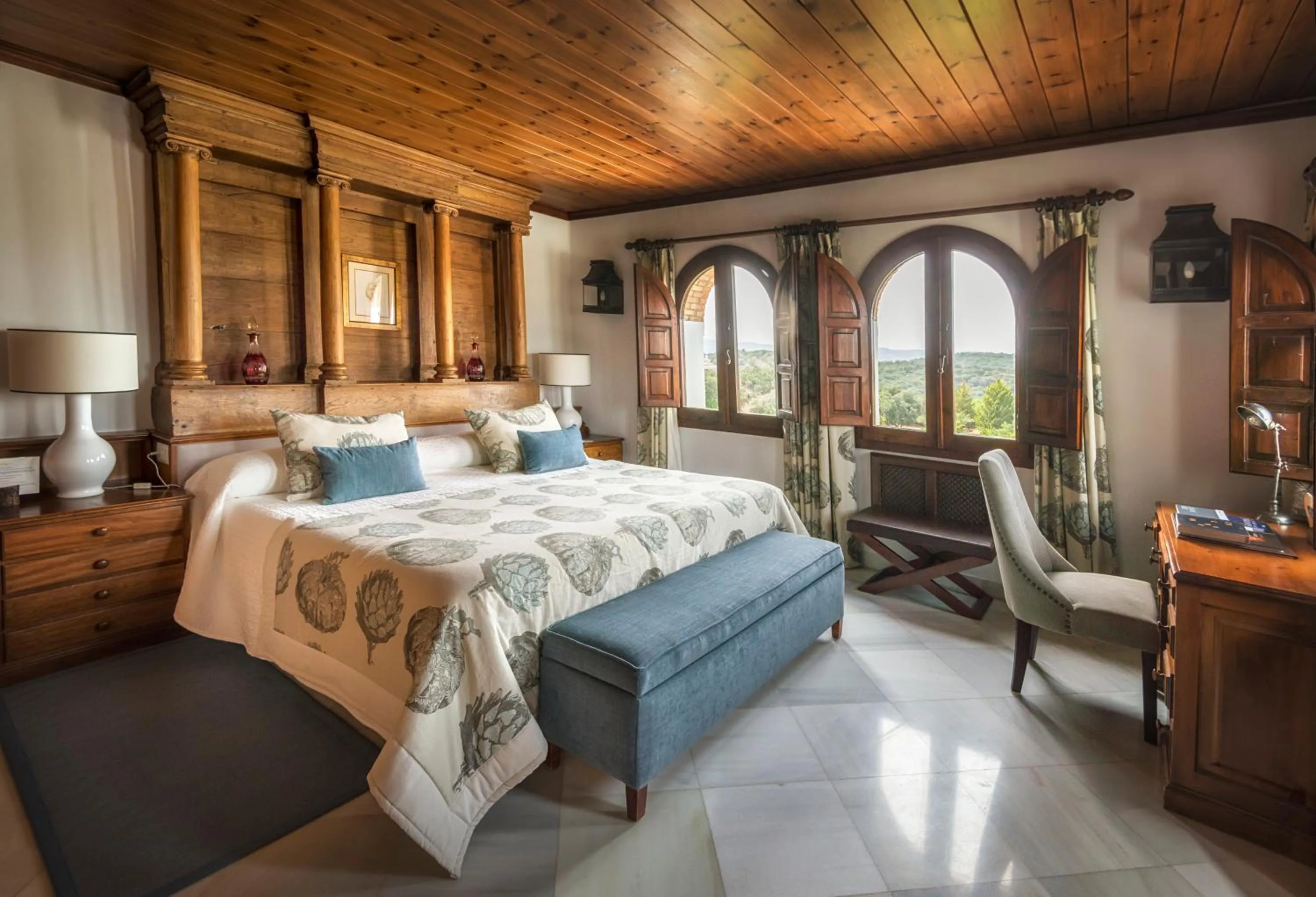 Deluxe King Suite in Finca La Bobadilla - The Leading Hotels of the World
