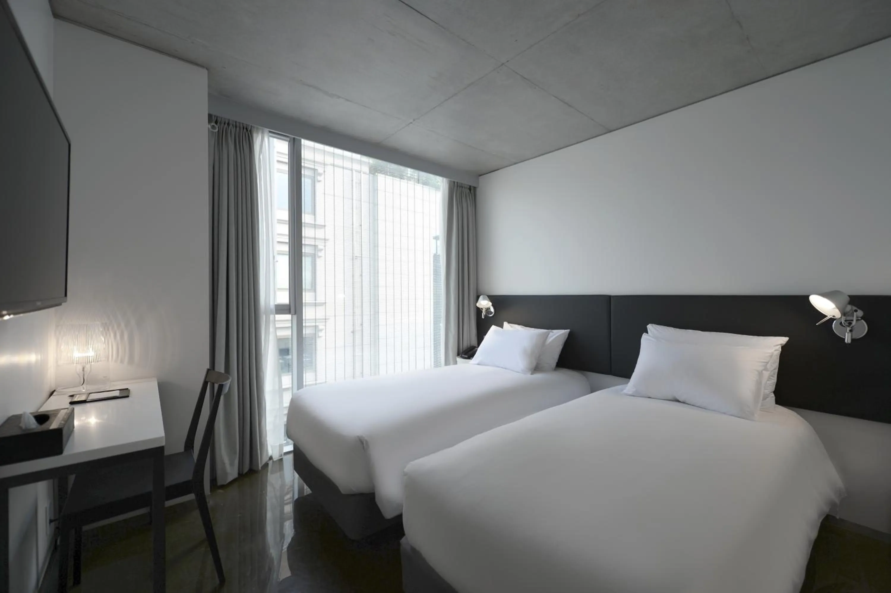 Standard Twin Room in Creto Hotel Myeongdong