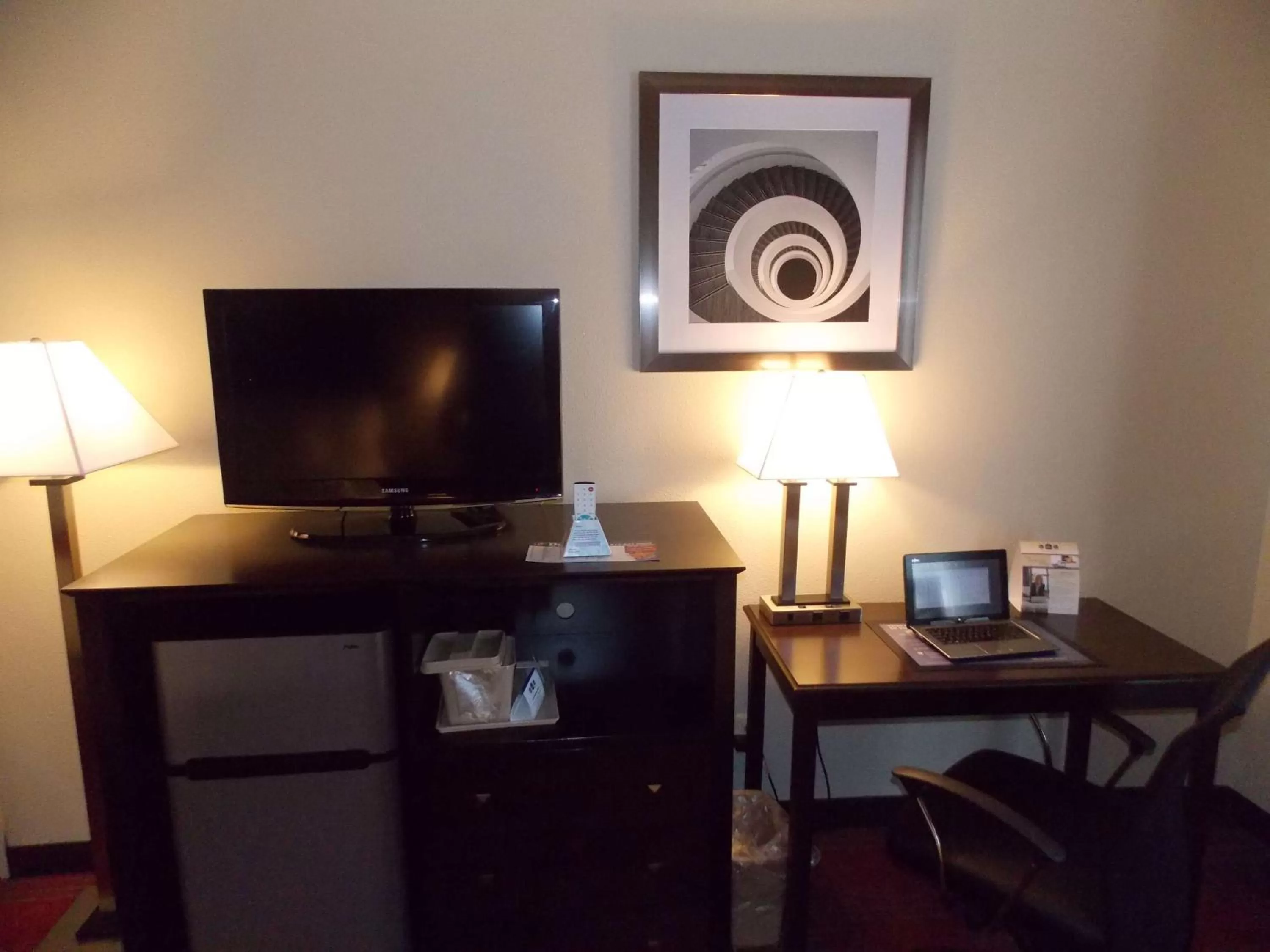 King Room - Non-Smoking in Best Western Springfield West Inn