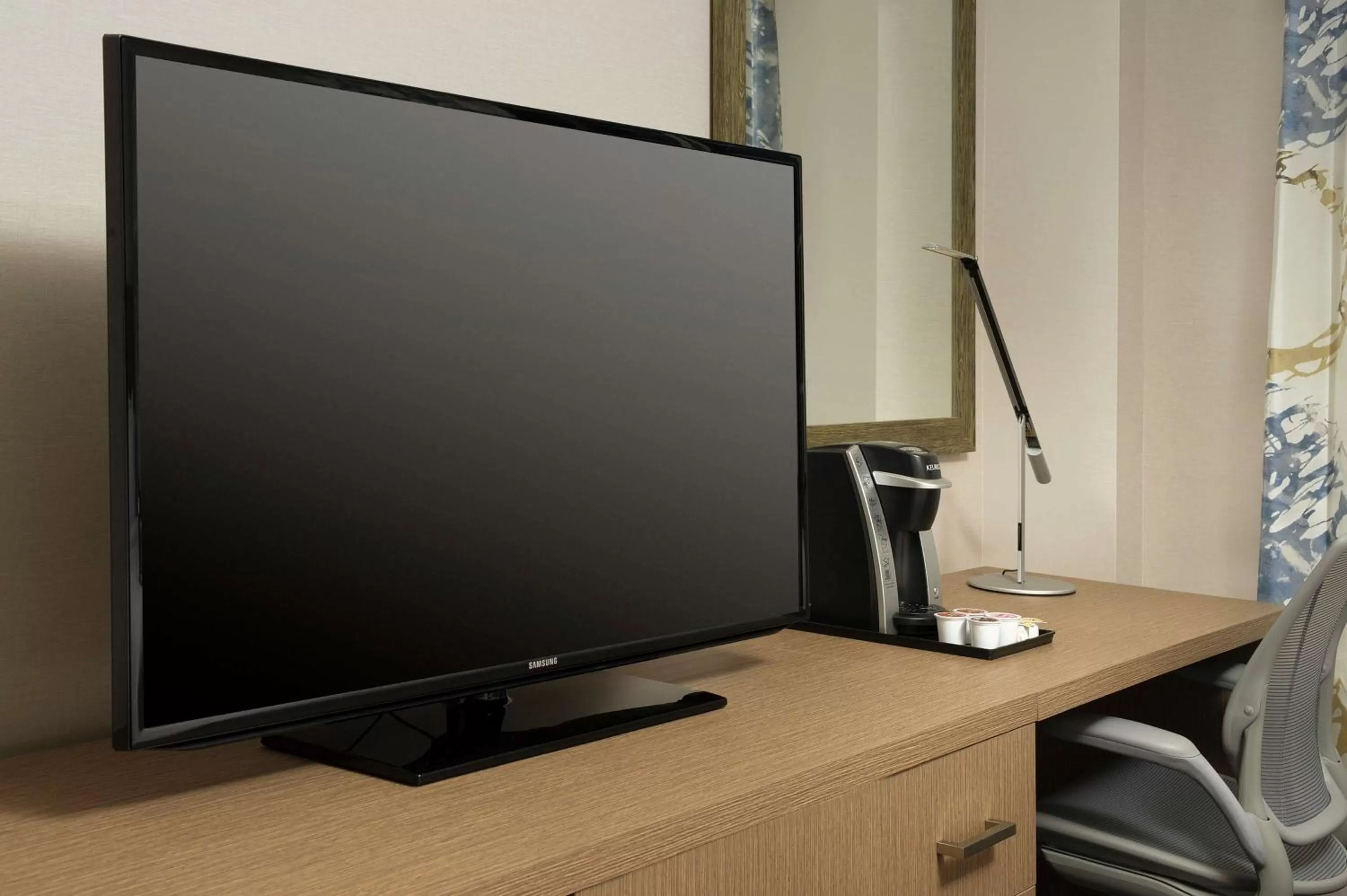 King Room - Hearing Accessible with Roll in Shower in Hilton Garden Inn Miami South Beach