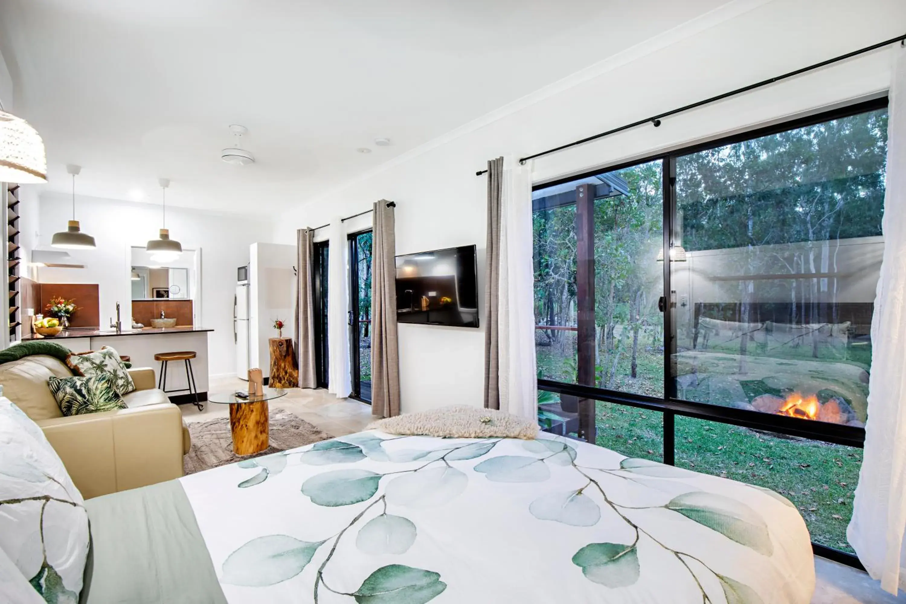 Airlie Beach Eco Cabins - Adults Only Airlie Beach Eco Cabins - Adults Only