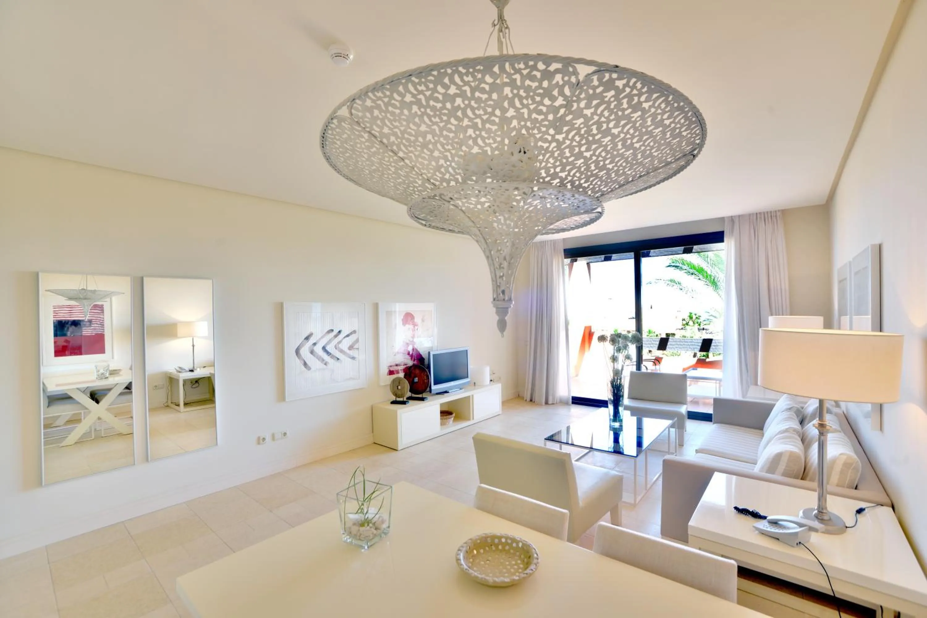 Luxury Two-Bedroom Apartment in Aparthotel Novo Resort