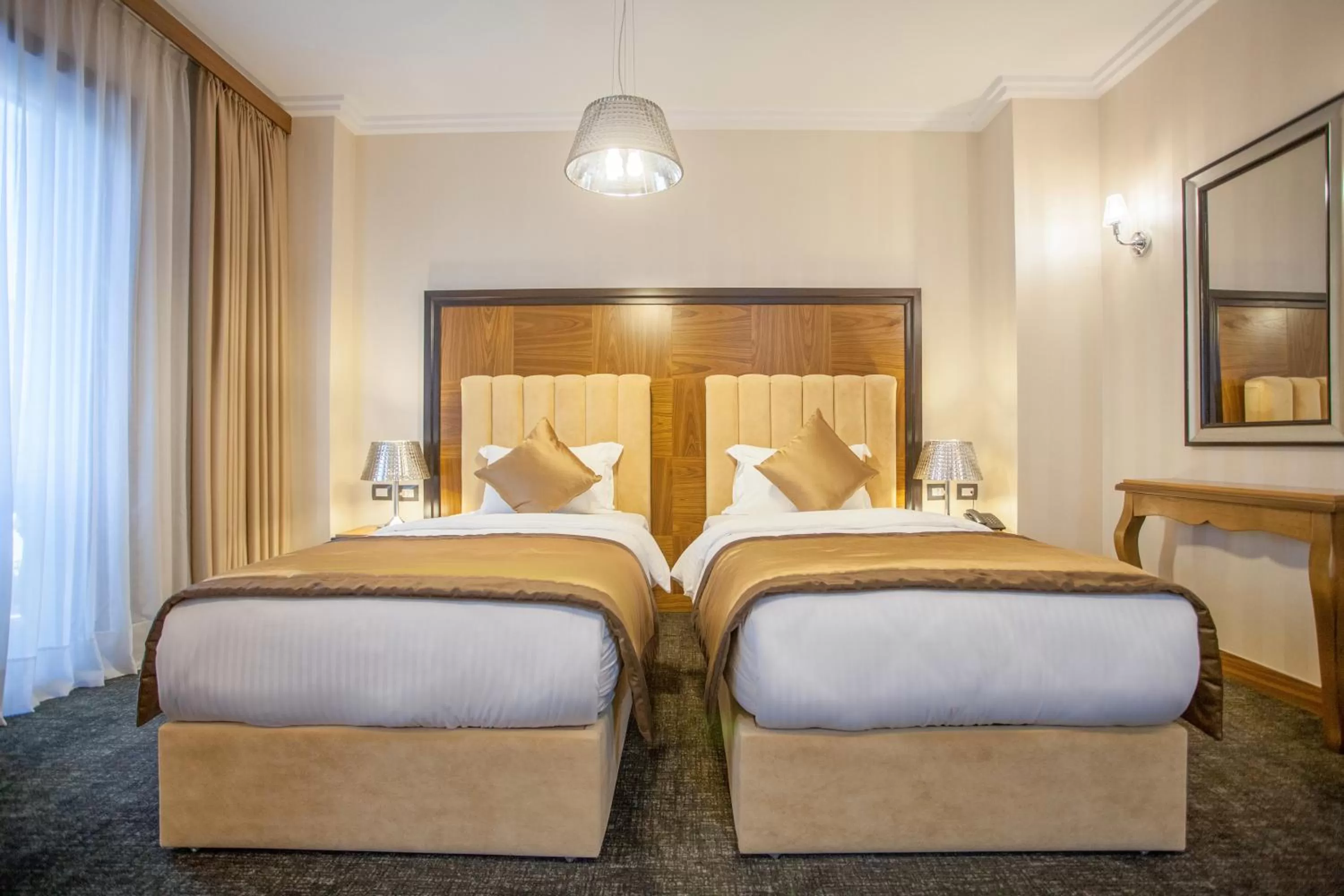 Deluxe Twin Room in Hotel Colosseo Tirana