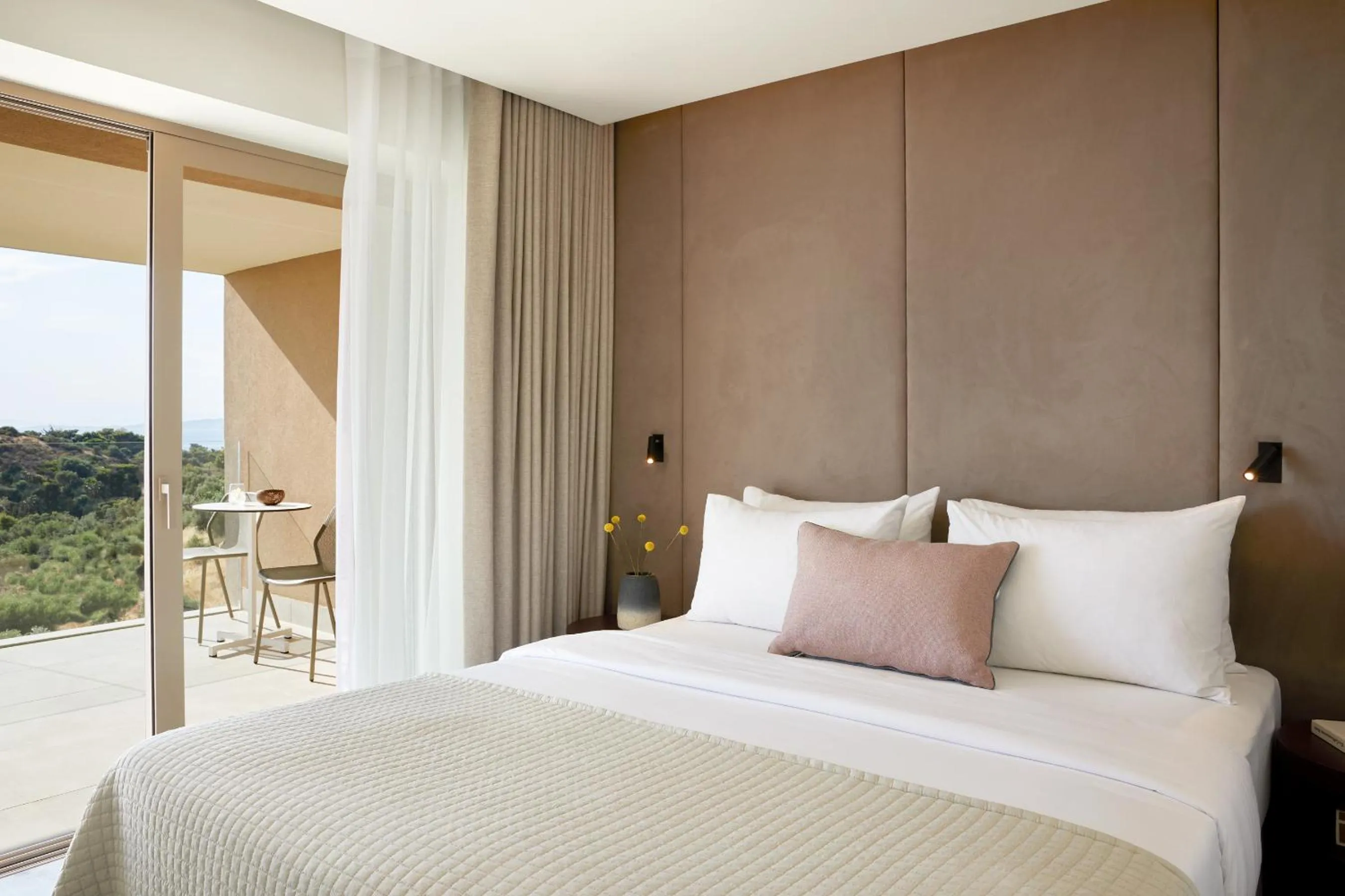  Family Suite with Panomaric Sea View (2adults+2children)  in Vincci EverEden