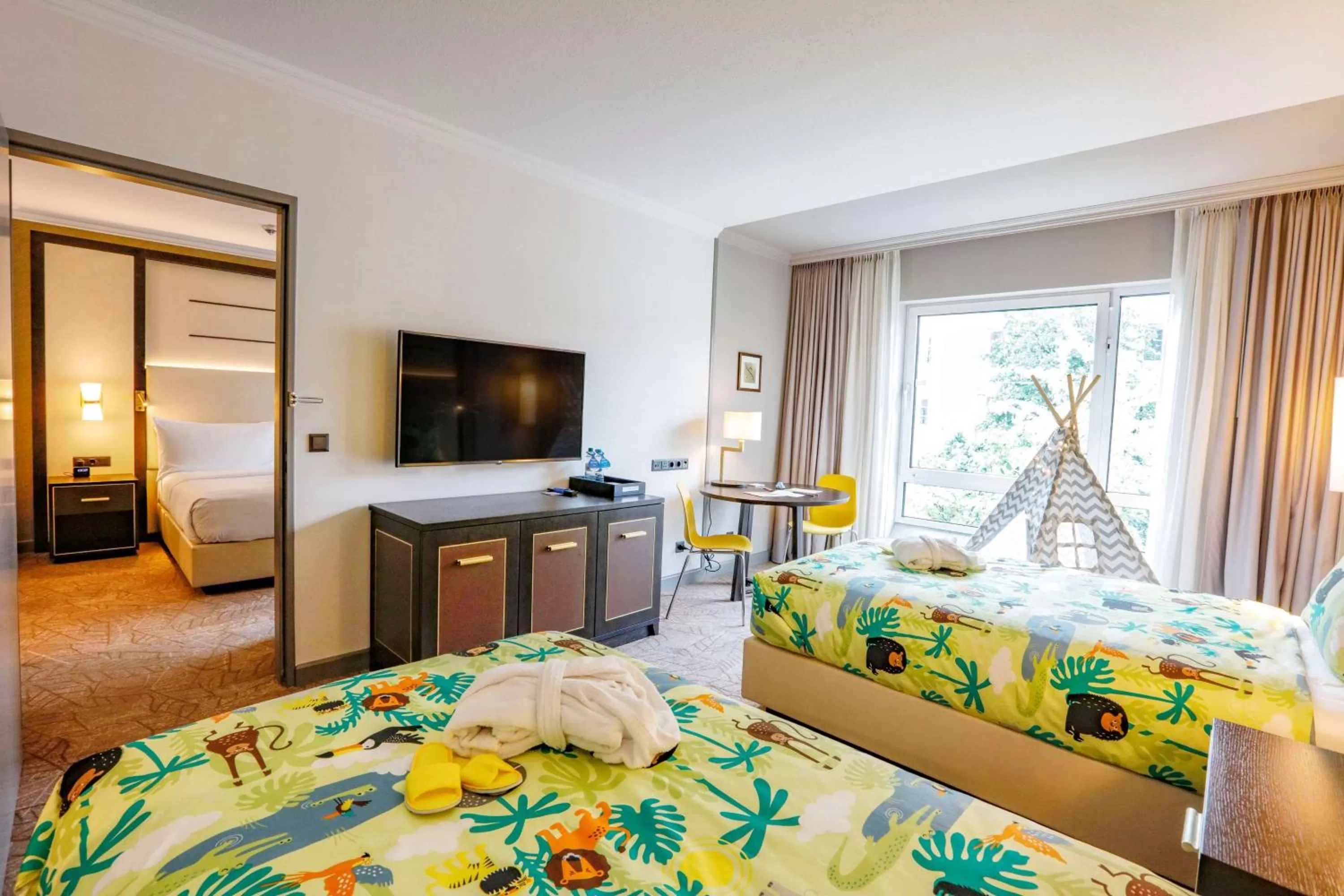 Family Connecting Rooms in Hilton Munich City