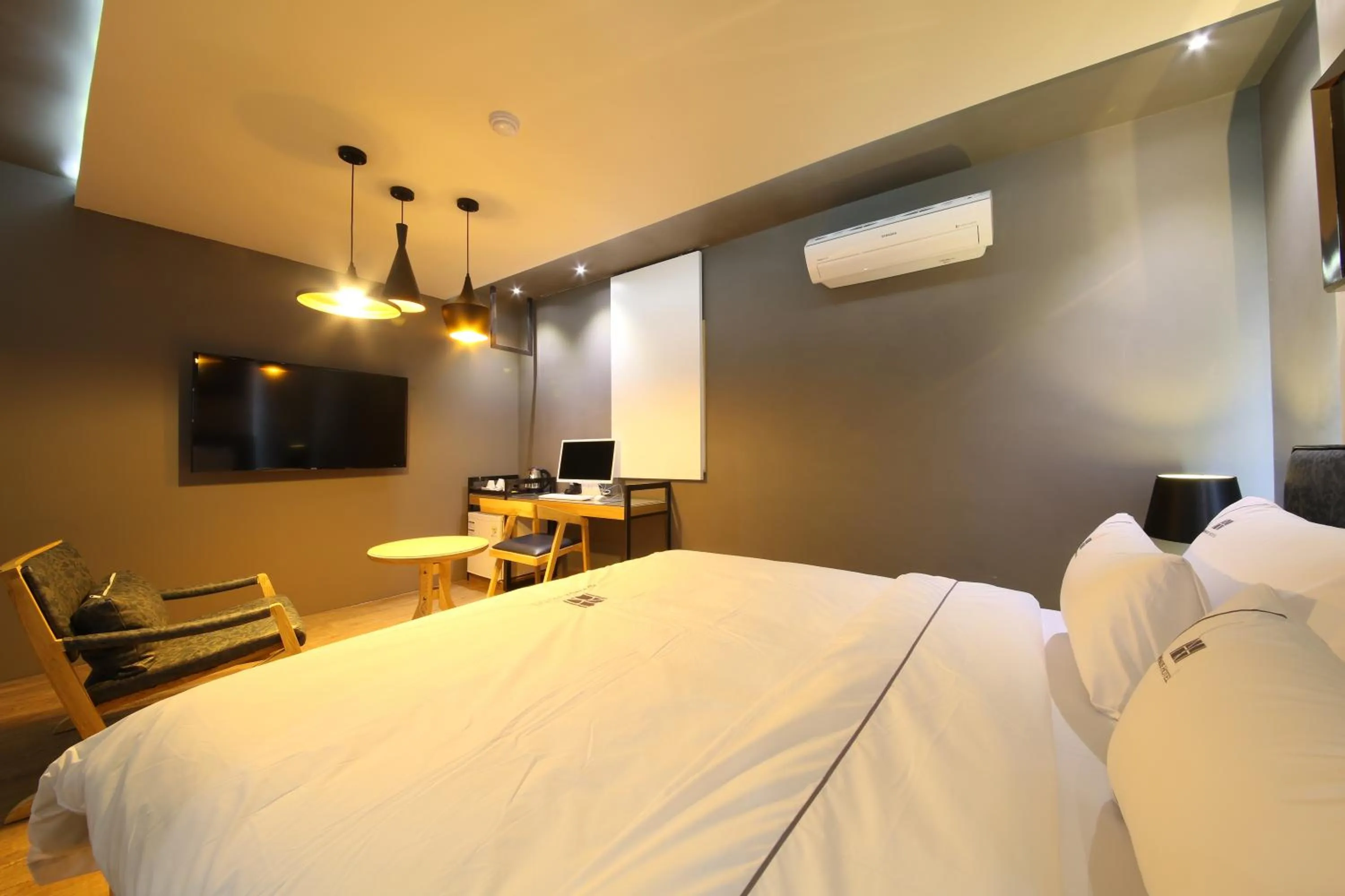 Family Room in Avenue Hotel