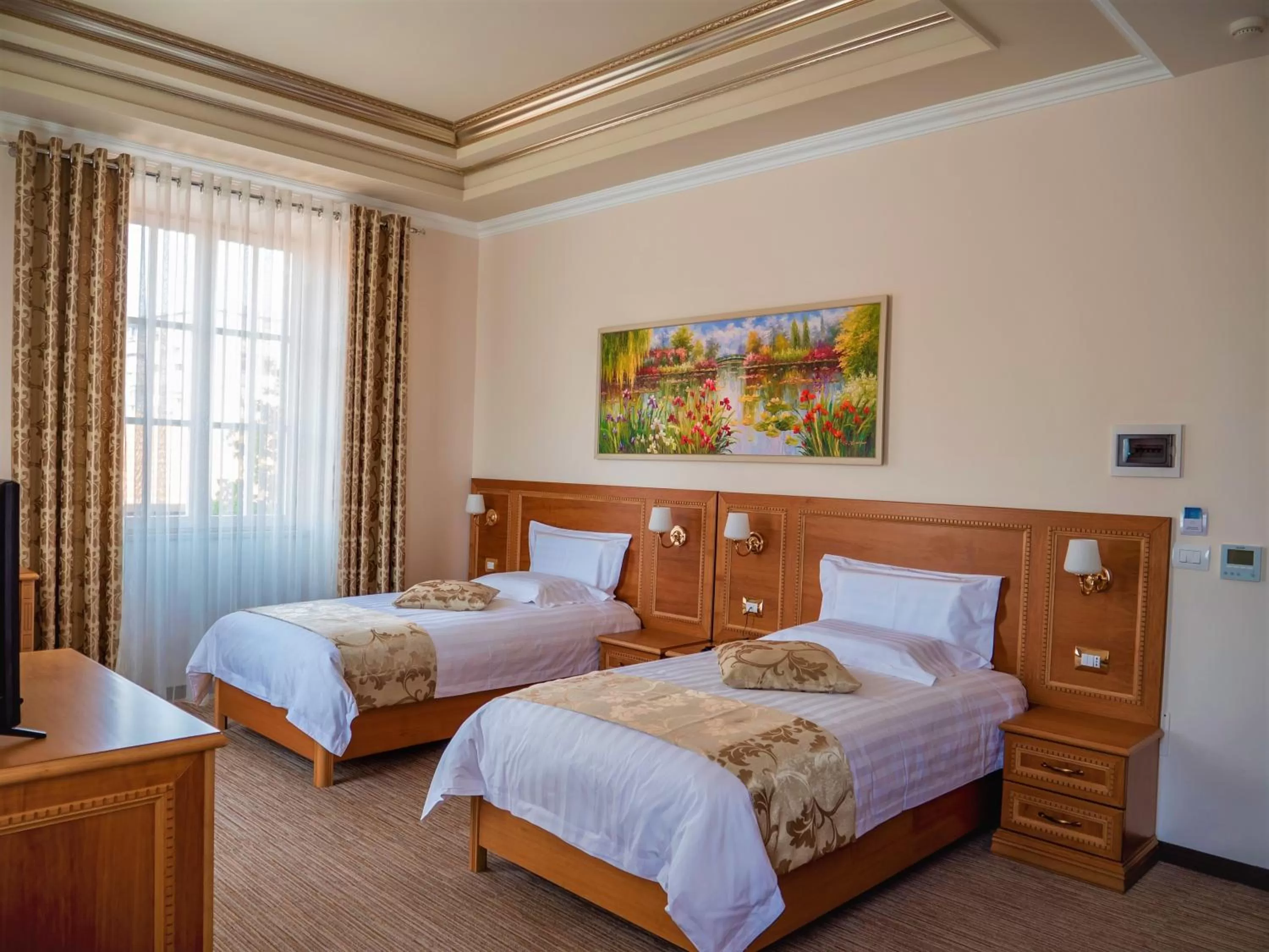 Twin Room with City View in Hotel Boka