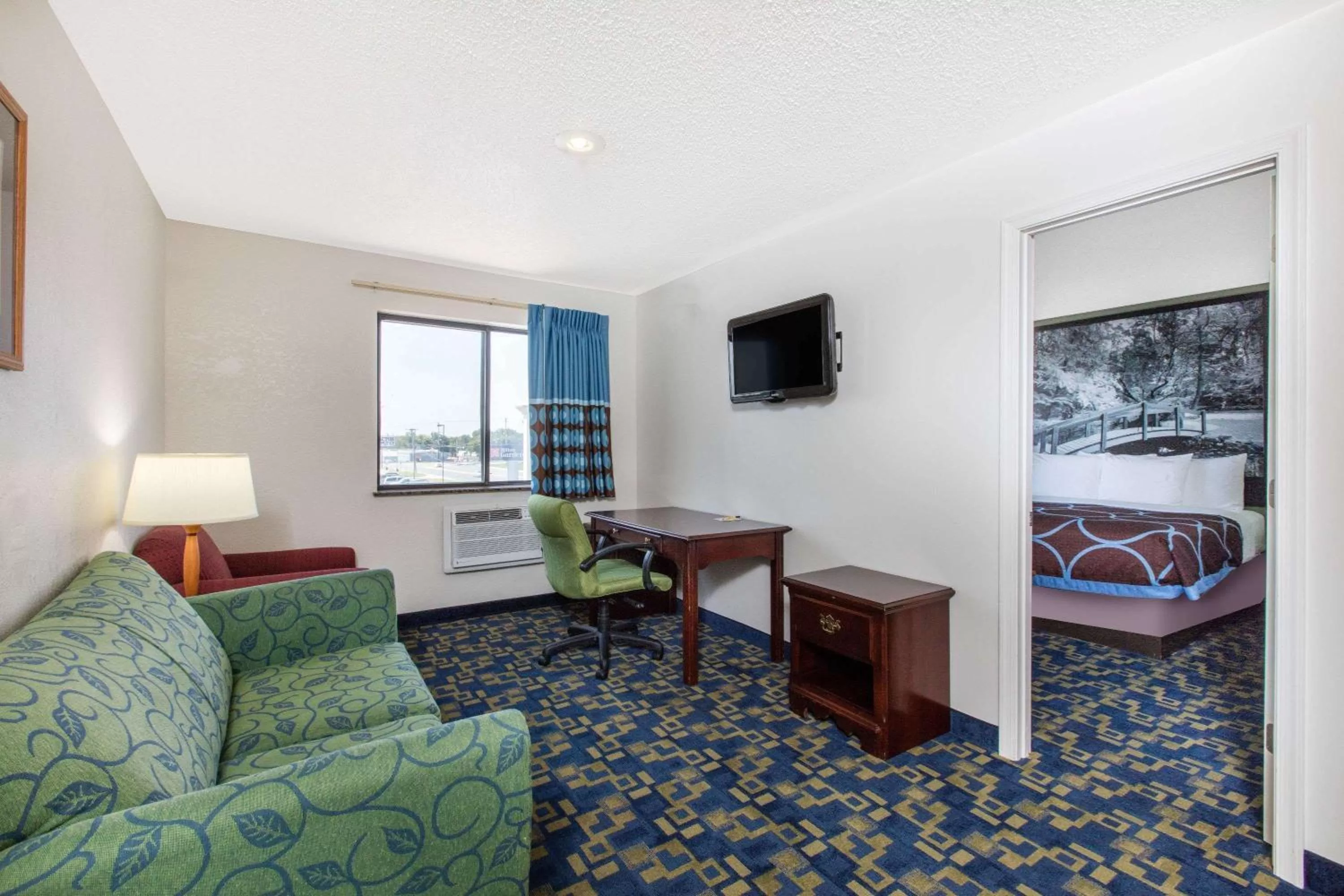 One-Bedroom King Suite - Non-Smoking in Super 8 by Wyndham Aberdeen MD