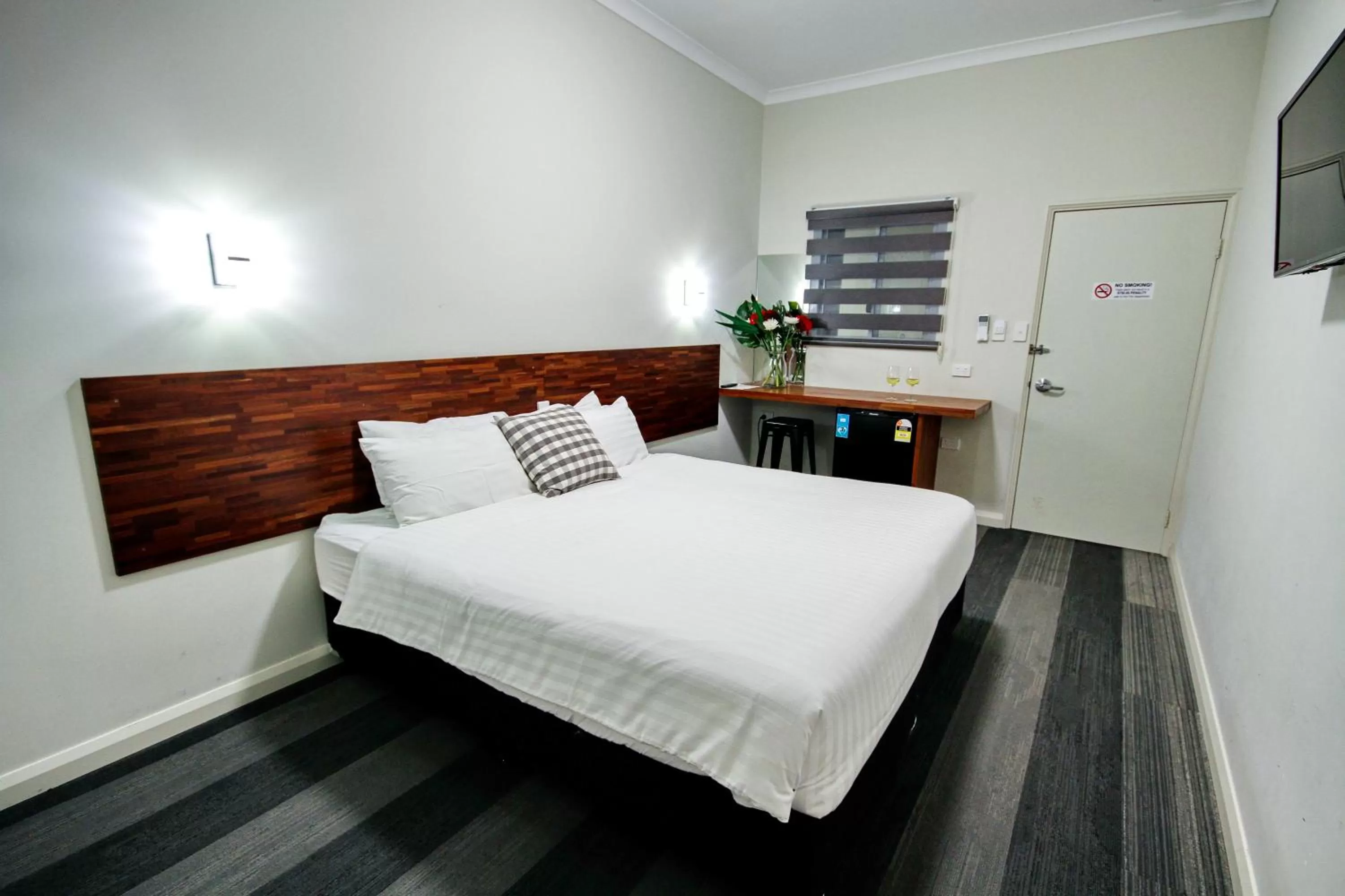 Deluxe Double Room in Gallery Hotel