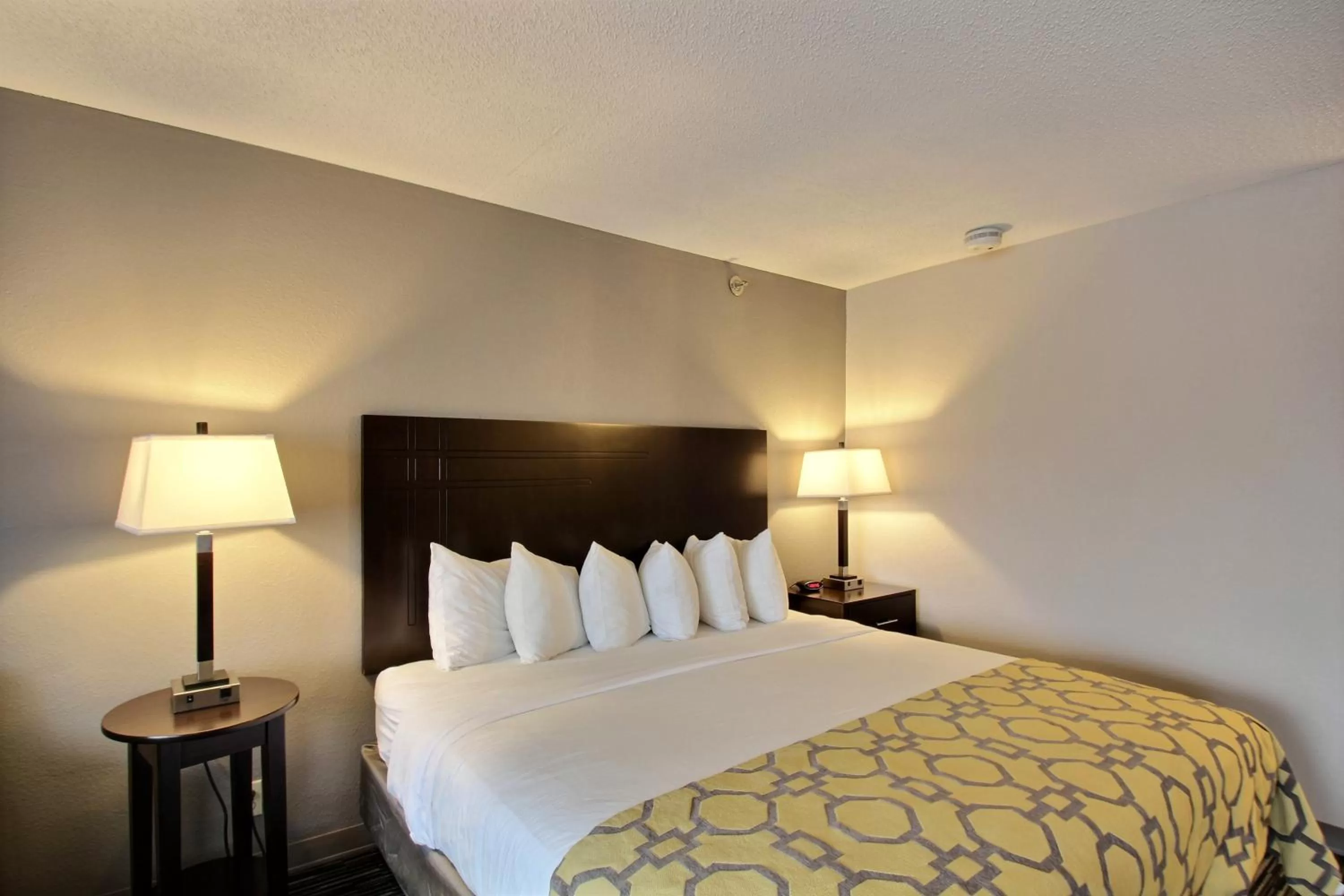 King Room- Non-Smoking in Baymont by Wyndham Madison West/Middleton WI West