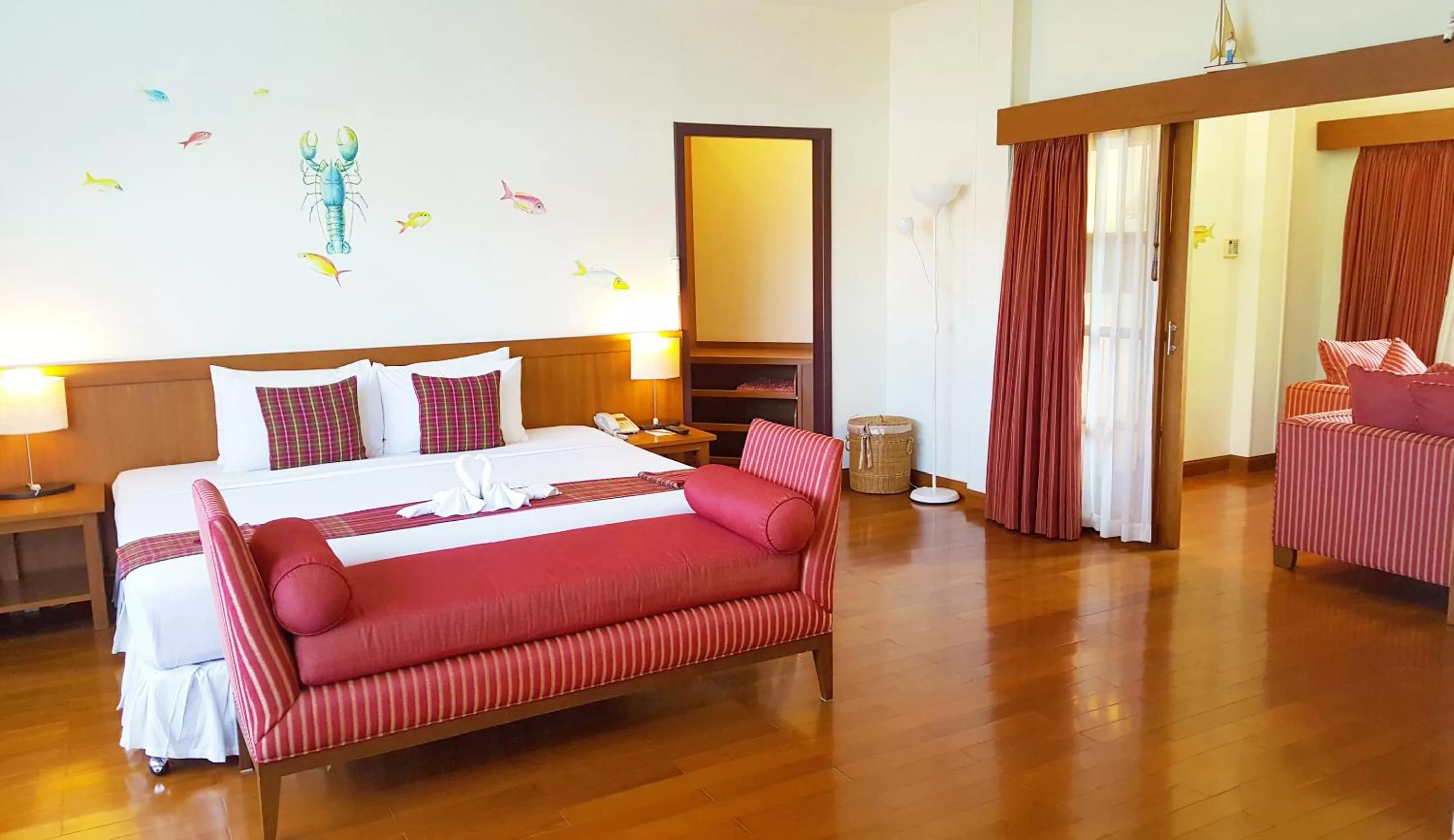 Pool Side Suite in Birds and Bees Resort