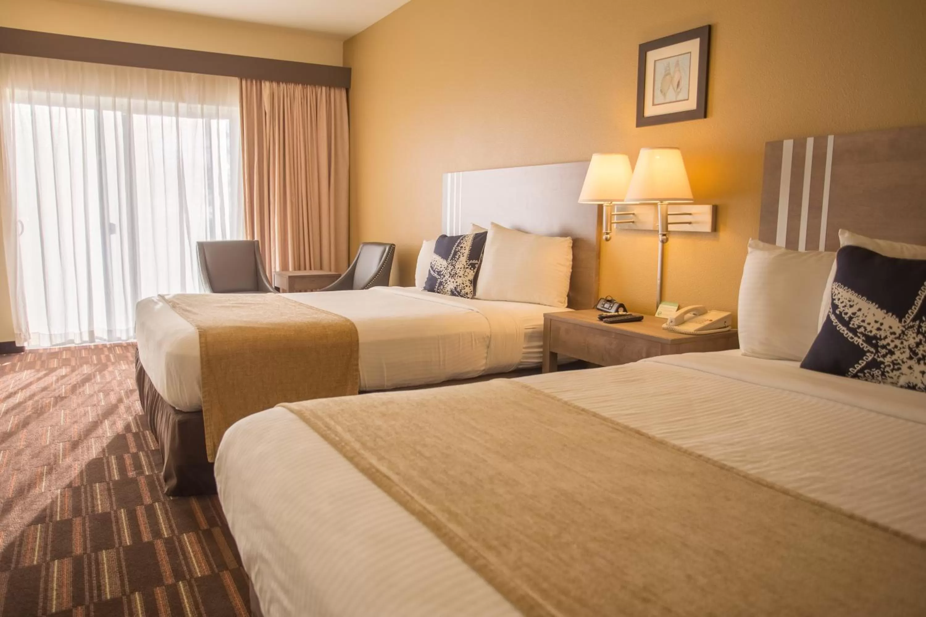 Deluxe Queen Room with Two Queen Beds in Inn at Wecoma