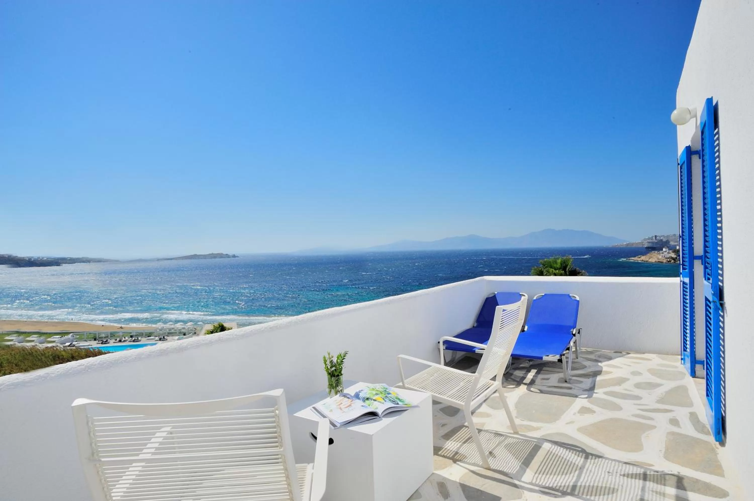 Deluxe Double Room with Sea View in Mykonos Beach Hotel