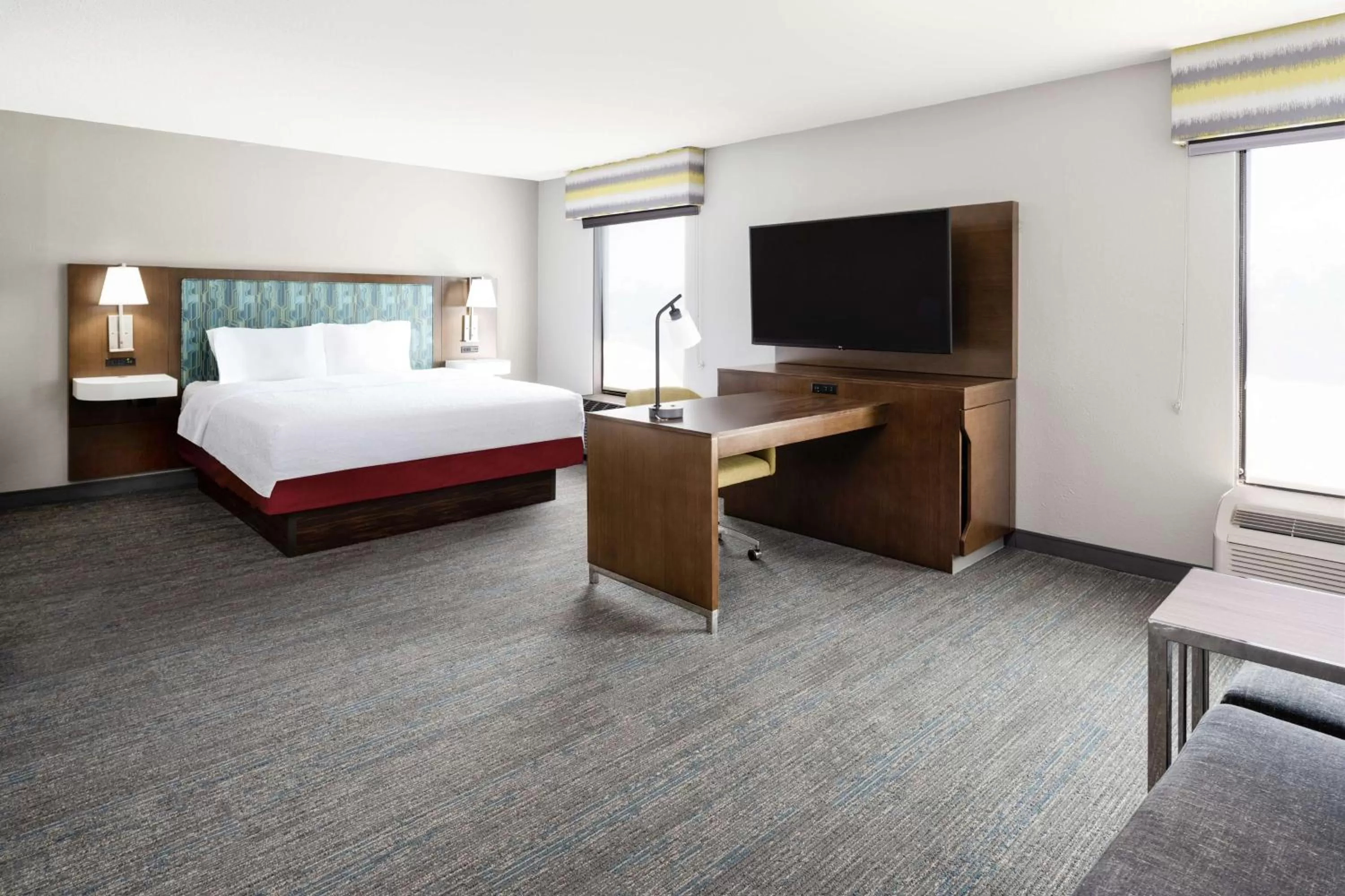 Deluxe King Room with Sofa Bed - Non-Smoking in Hampton Inn Richmond/Midlothian Turnpike