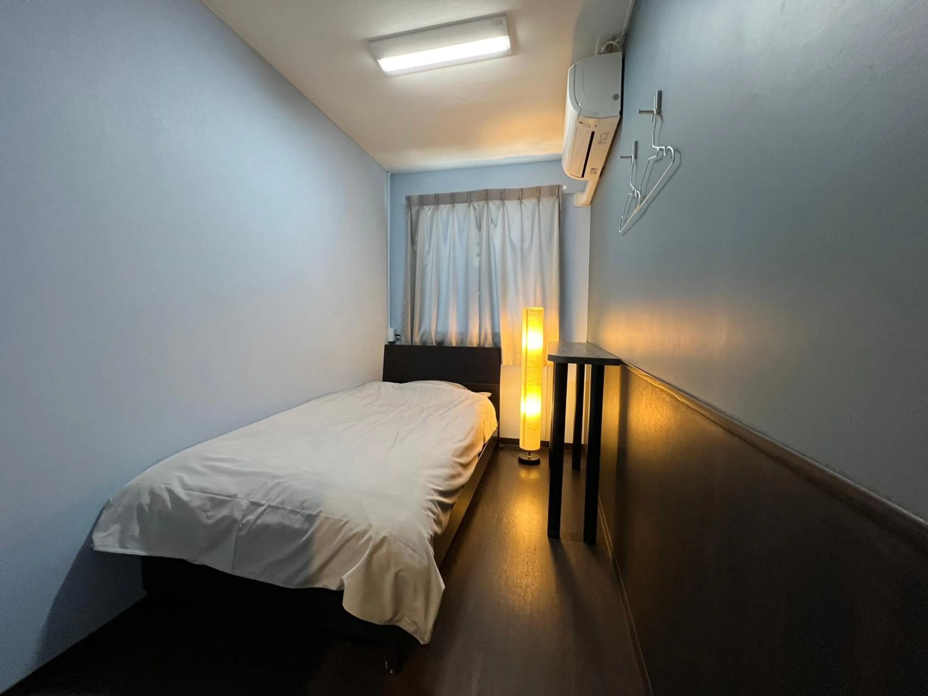 Single Room with Shared Bathroom - Non-Smoking in Hotel Sunplaza 2