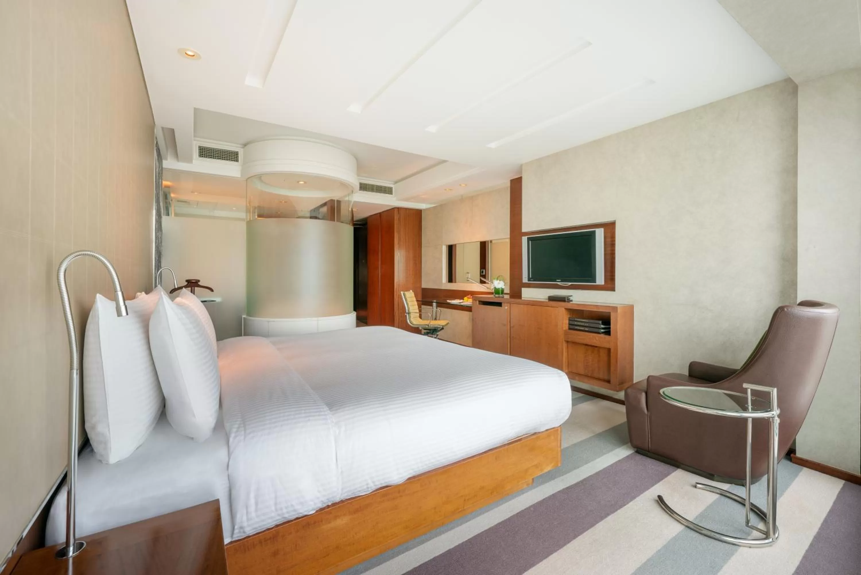 Deluxe Double Room in The Eton Hotel Shanghai