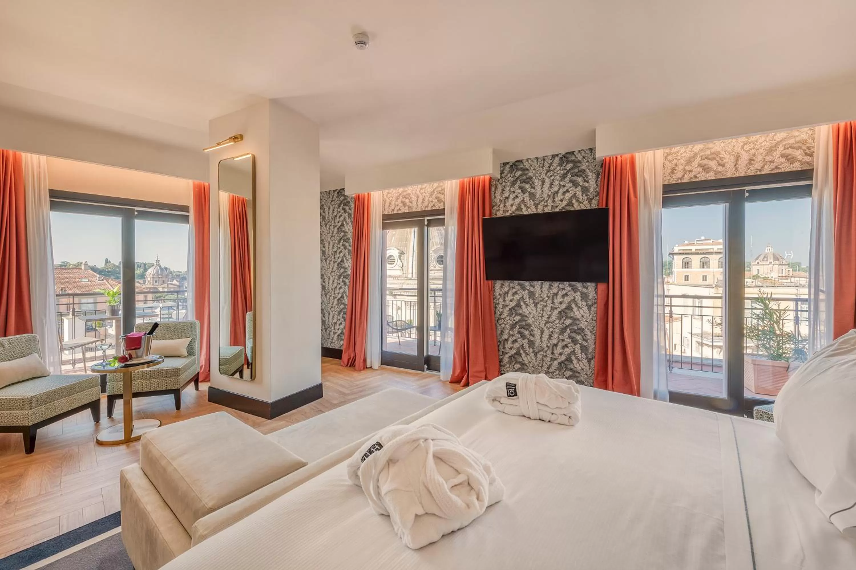 Junior Suite with Terrace in H10 Palazzo Galla