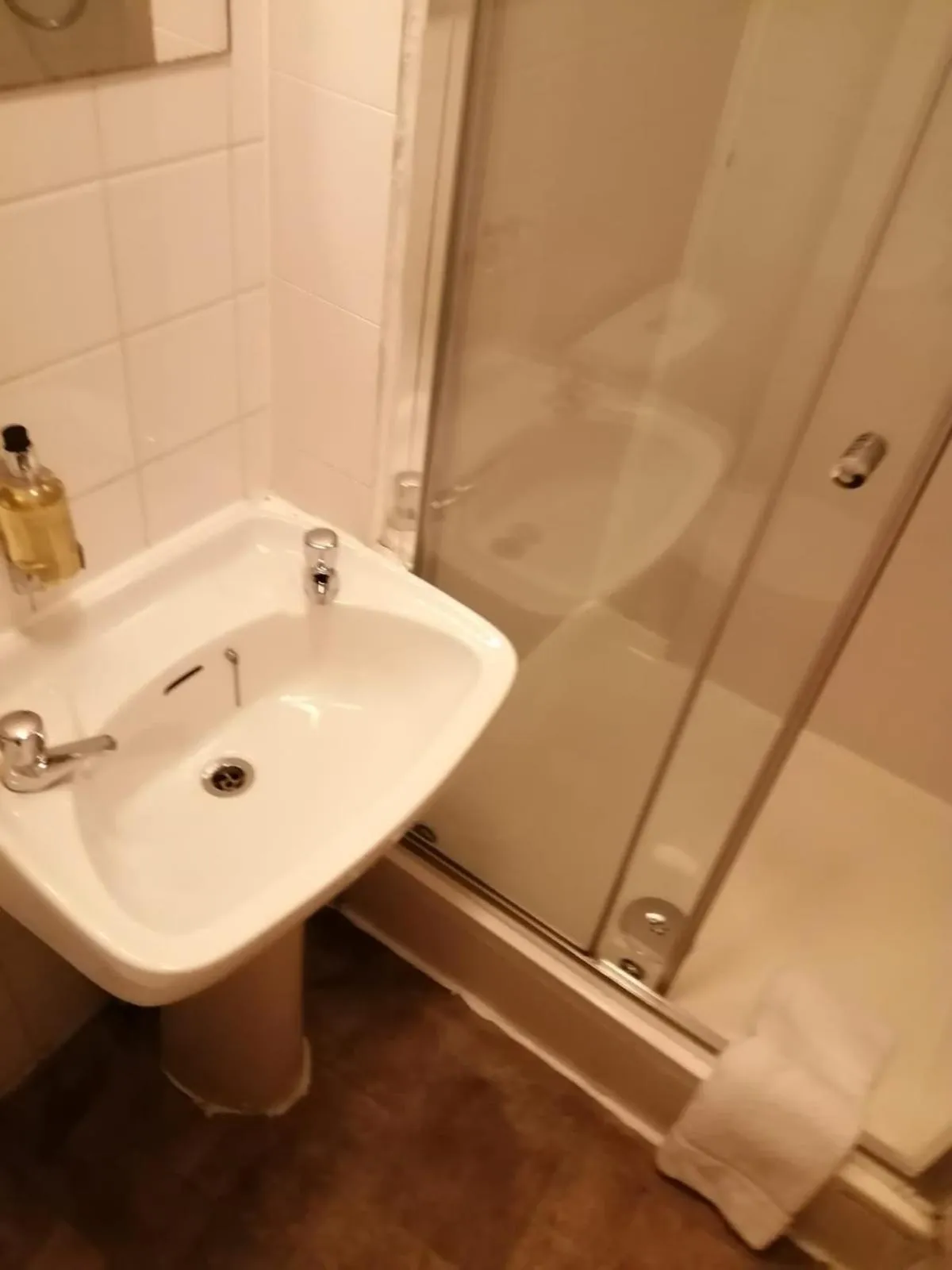Single Room with Private External Bathroom in Glasgow House