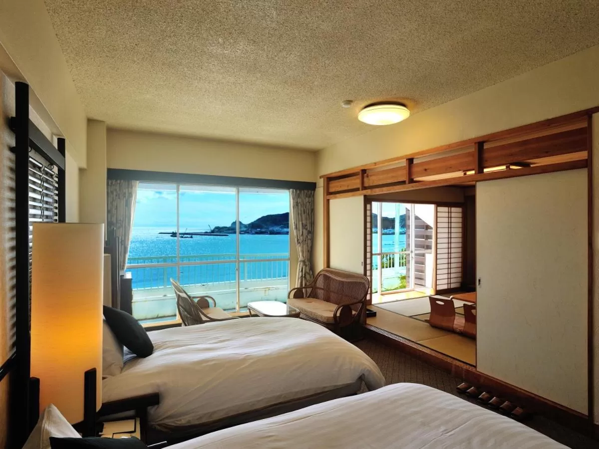 Deluxe Room with Tatami Area and Ocean View in Ibusuki Royal Hotel