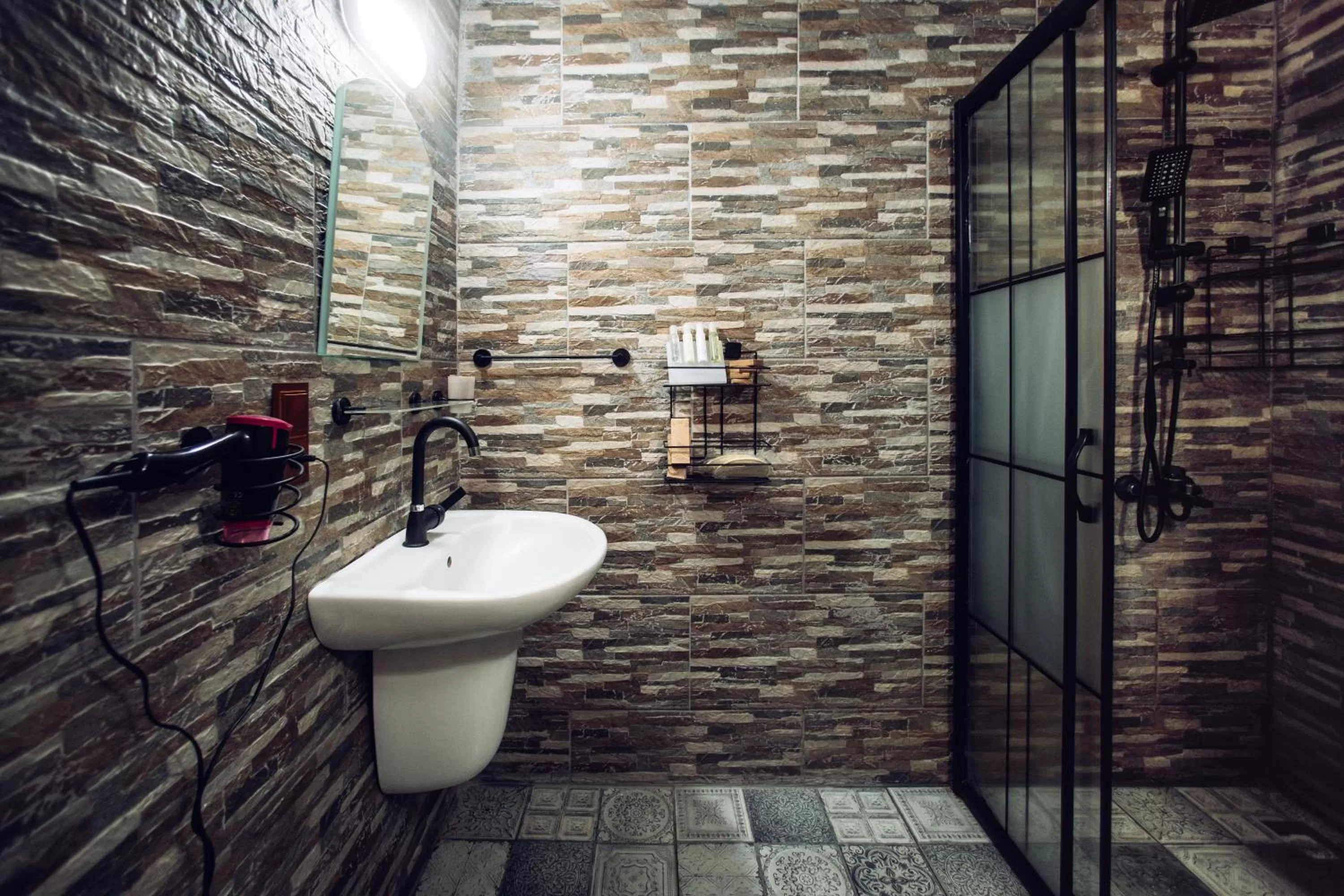 Deluxe Triple Room in Azalea Terrace Cave Hotel