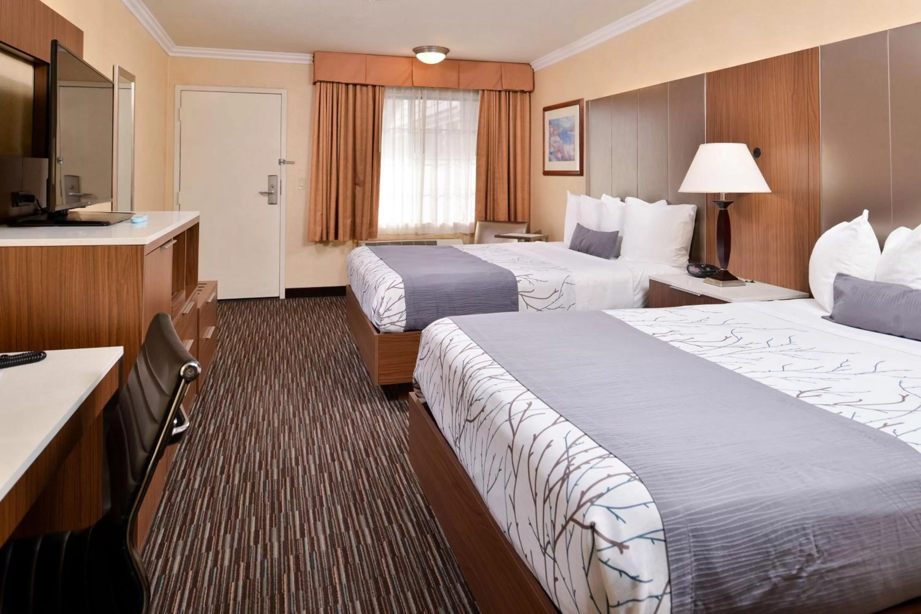 Queen Room with Two Queen Beds - Non-Smoking in Best Western Airpark Hotel - Los Angeles LAX Airport
