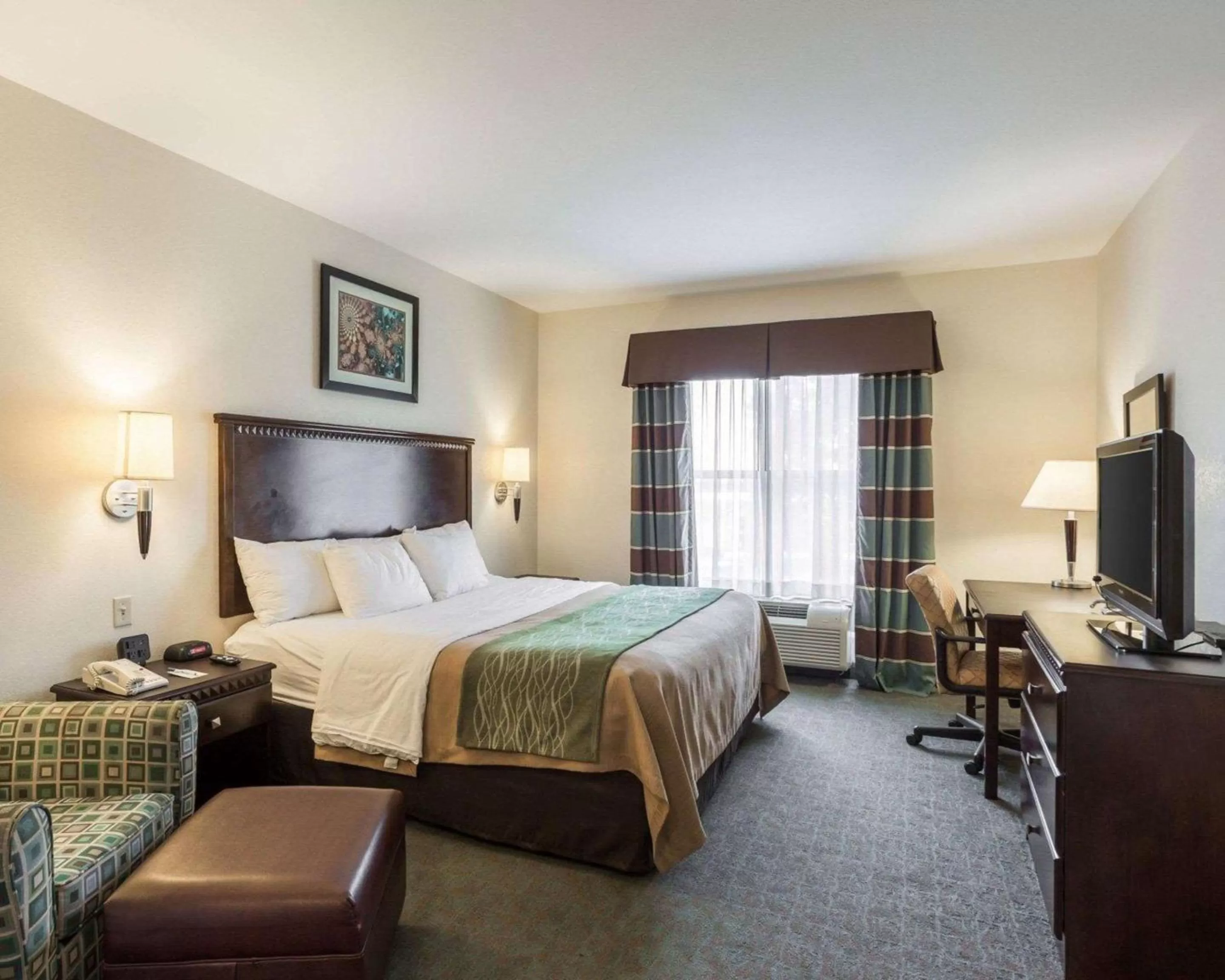 King Room - Non-Smoking in Quality Inn Donaldsonville - Gonzales